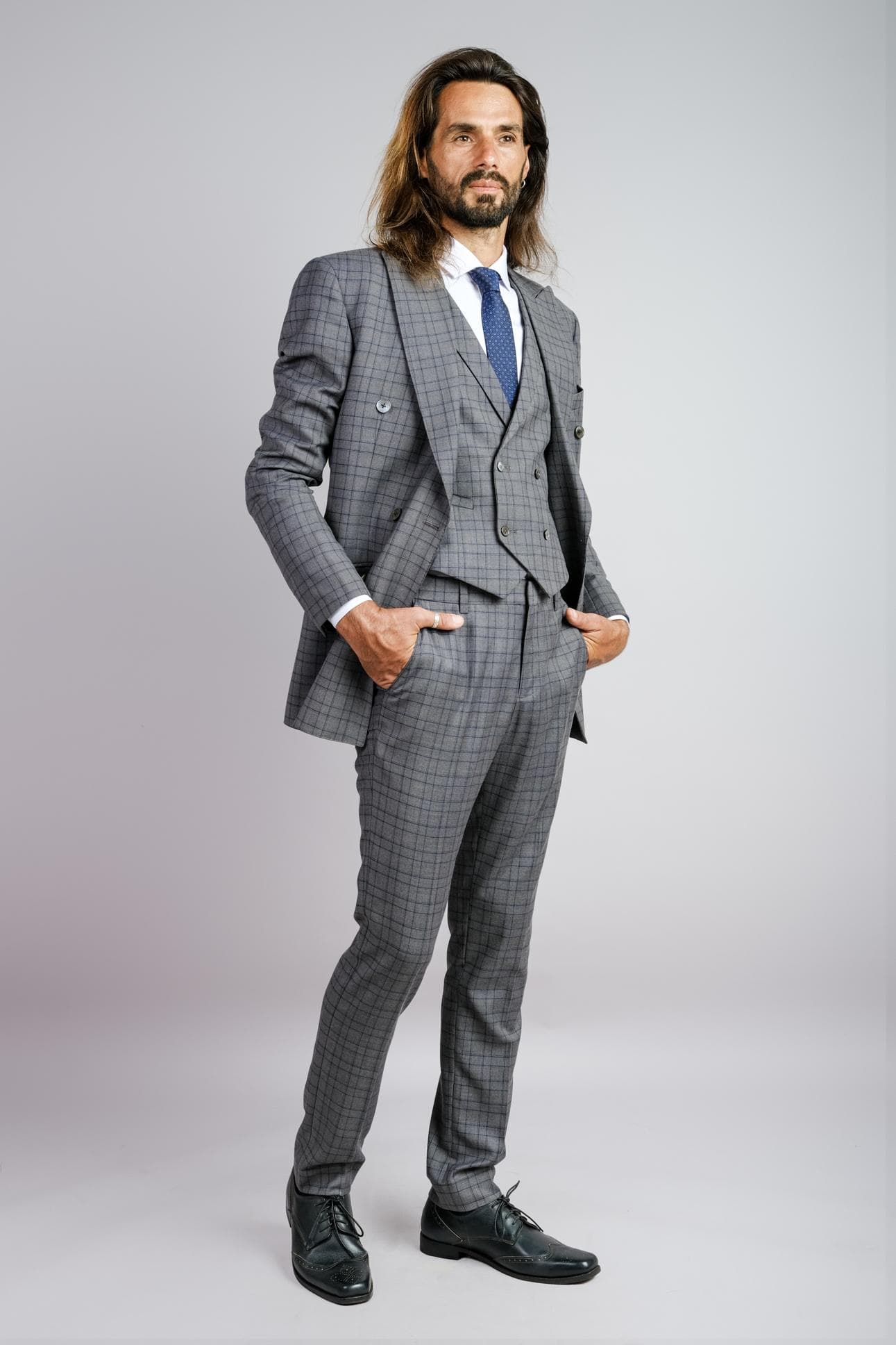 GREY CHECK 3-PIECE SUIT 