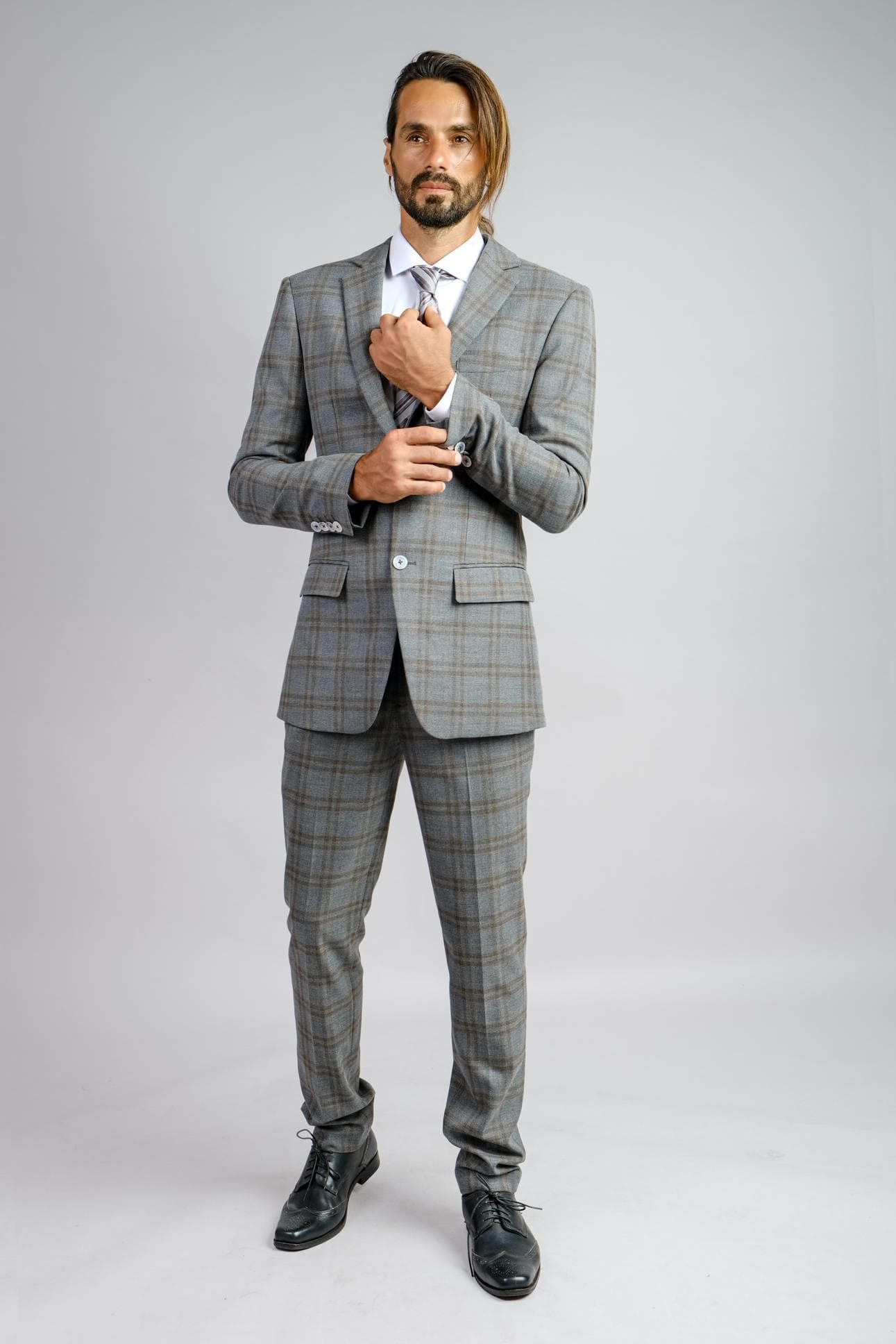 GREY CHECK ITALIAN WOOL 3-PIECE SUIT 