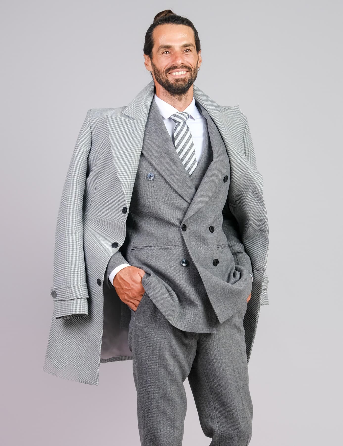 SILVER ESSENCE WOOL OVERCOAT