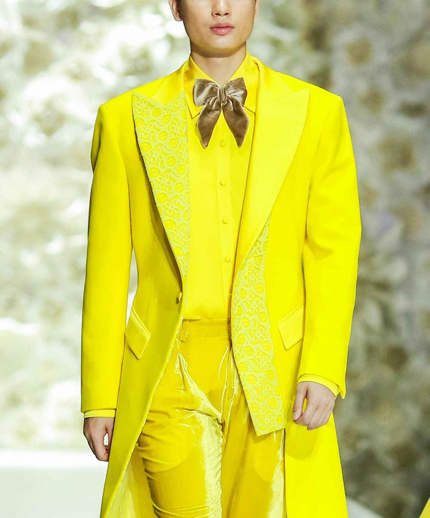 YELLOW SILK SHIRT WITH GOLDEN BOW 