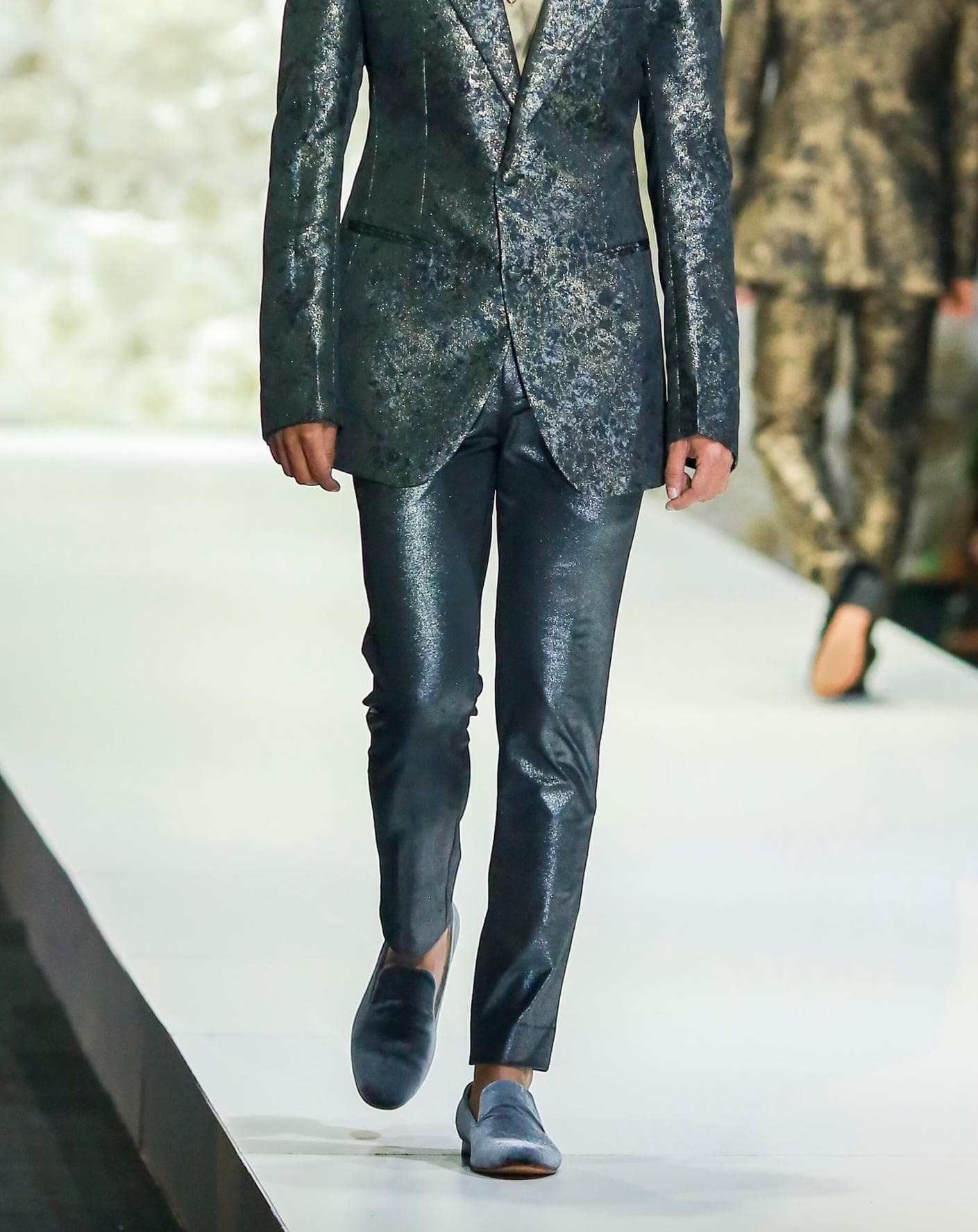 STRETCHY METALLIC PANTS