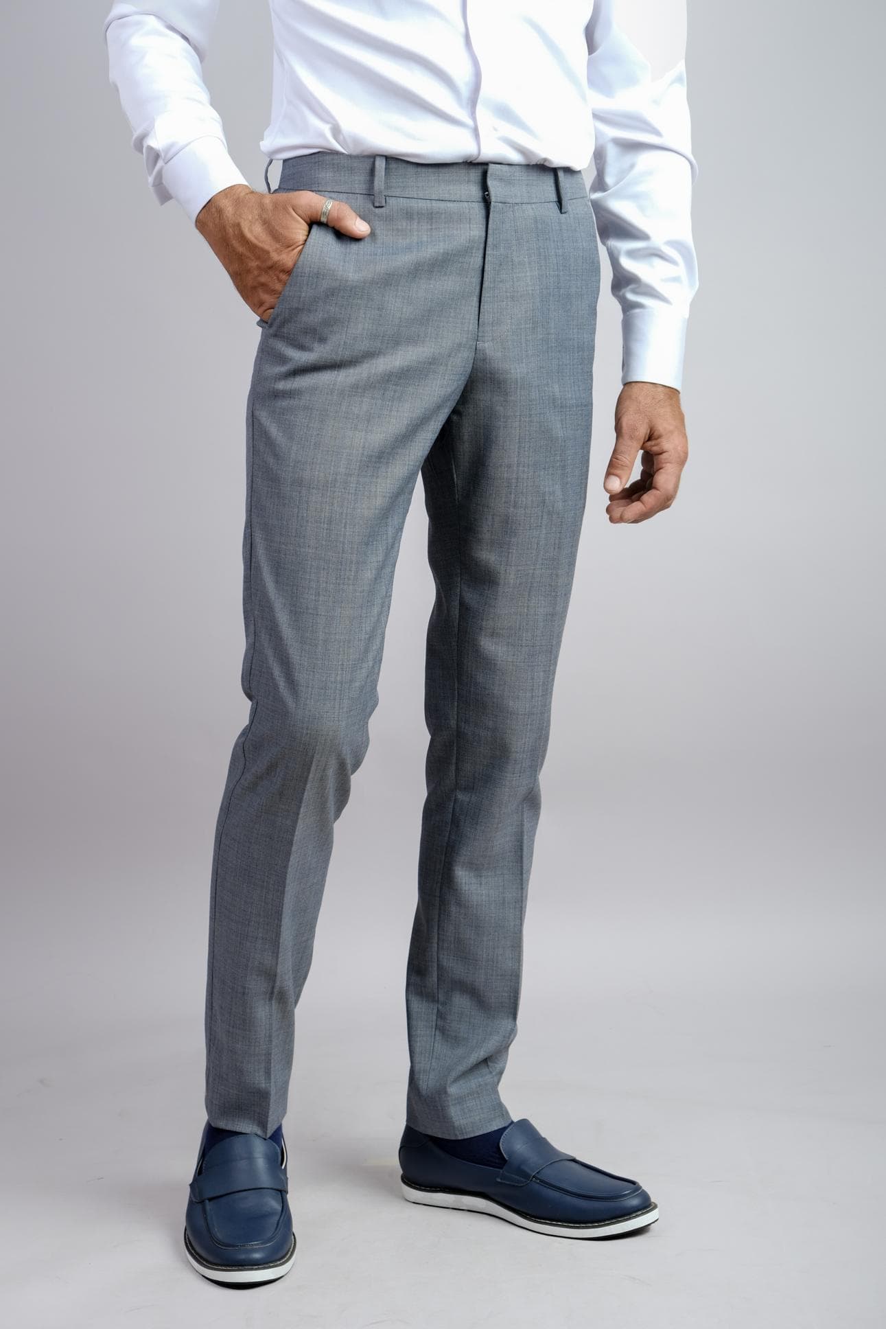 LUXURIOUS GREY ITALIAN WOOL TROUSERS