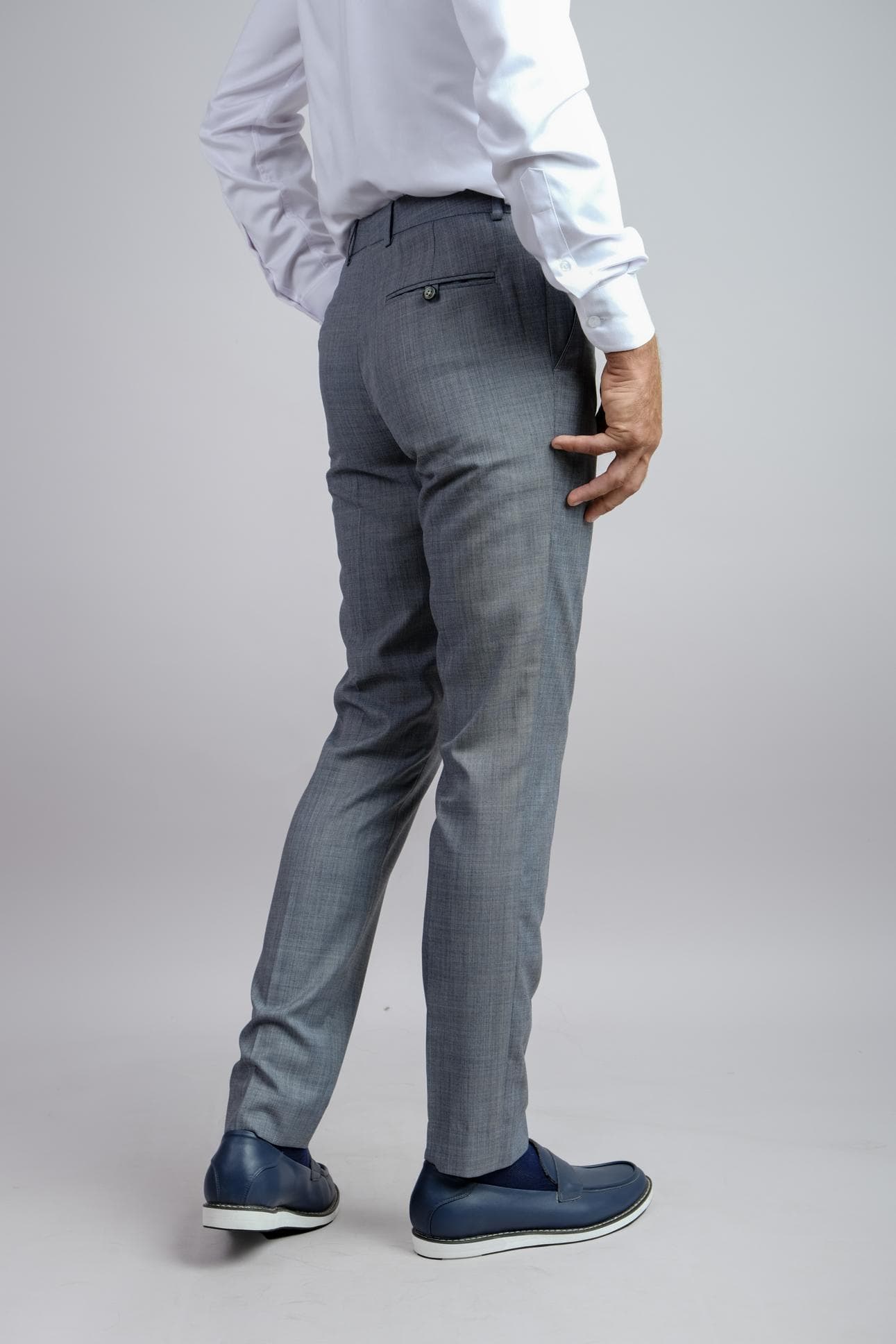 LUXURIOUS GREY ITALIAN WOOL TROUSERS