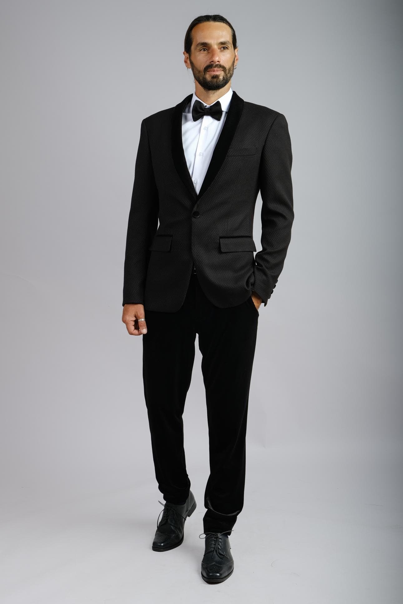 CLASSIC BLACK TUXEDO JACKET