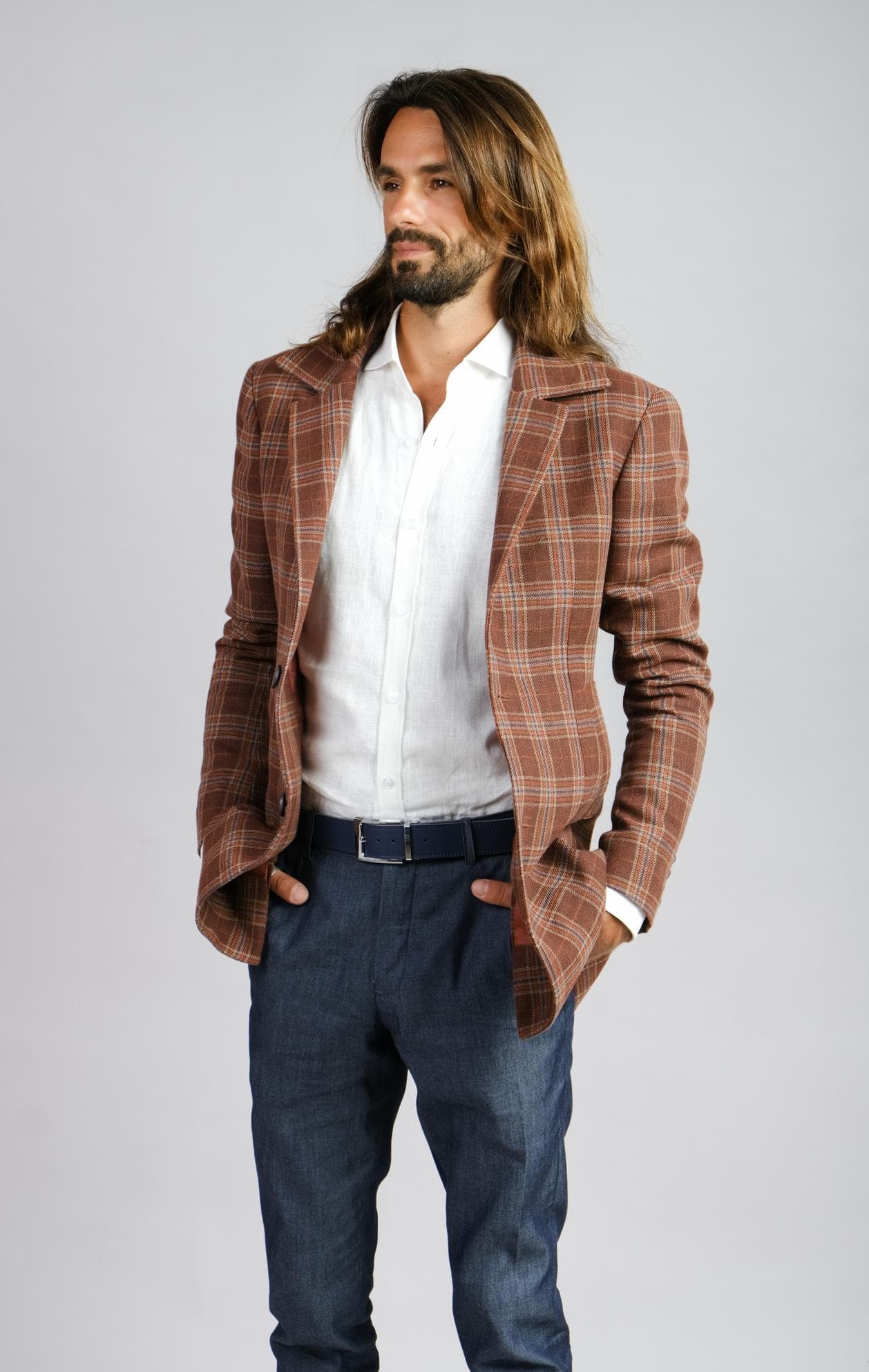 BROWN CHECKED JACKET & FIT DENIM TROUSERS