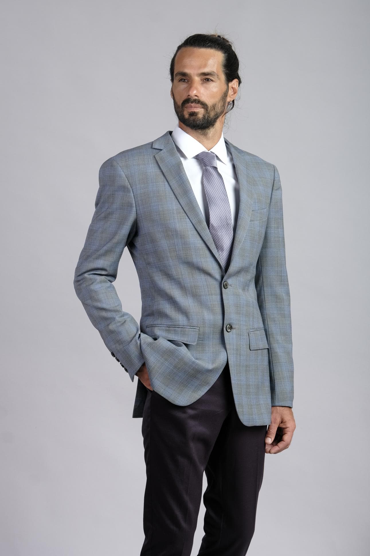 CHECK WOOL JACKET & DARK BLUE COTTON PANTS 2-PIECE SUIT