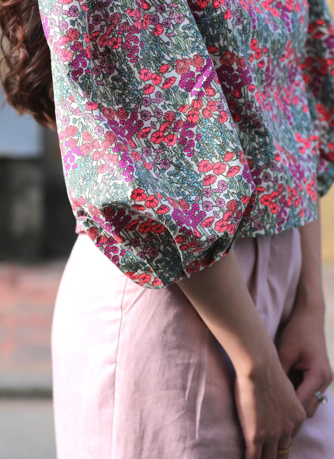 FLORAL PUFFY SLEEVES TOP