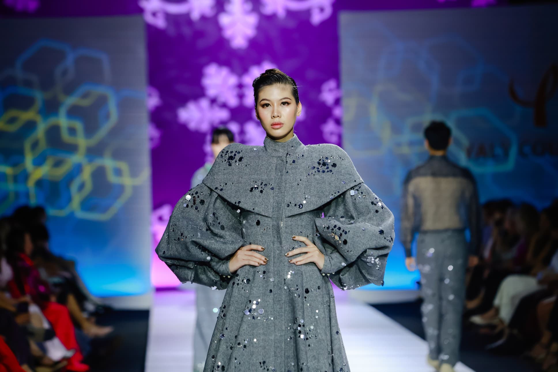 STONEFALL SILENCE COAT