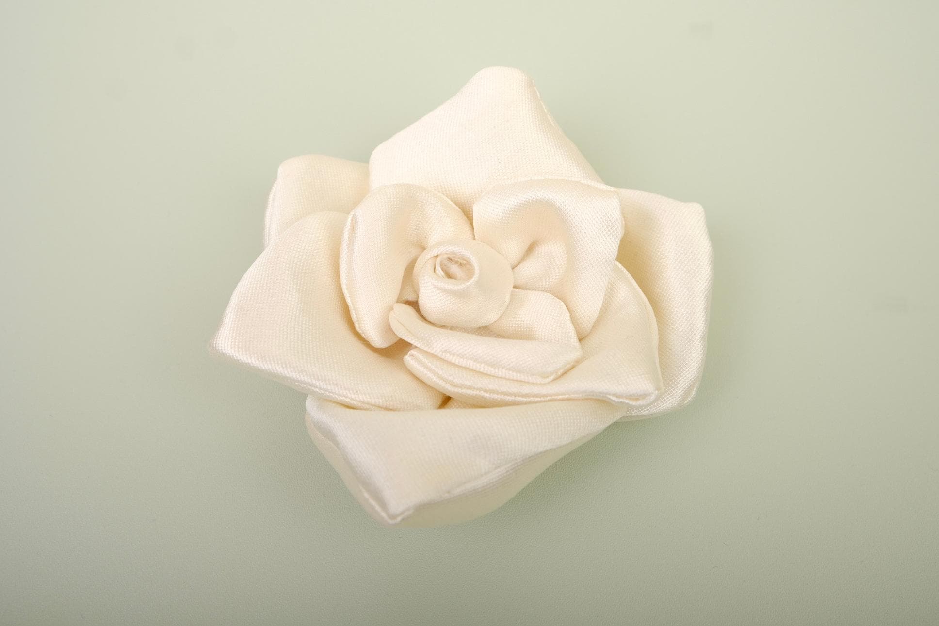 HAND-CRAFTED BROCADE ROSE PETALS