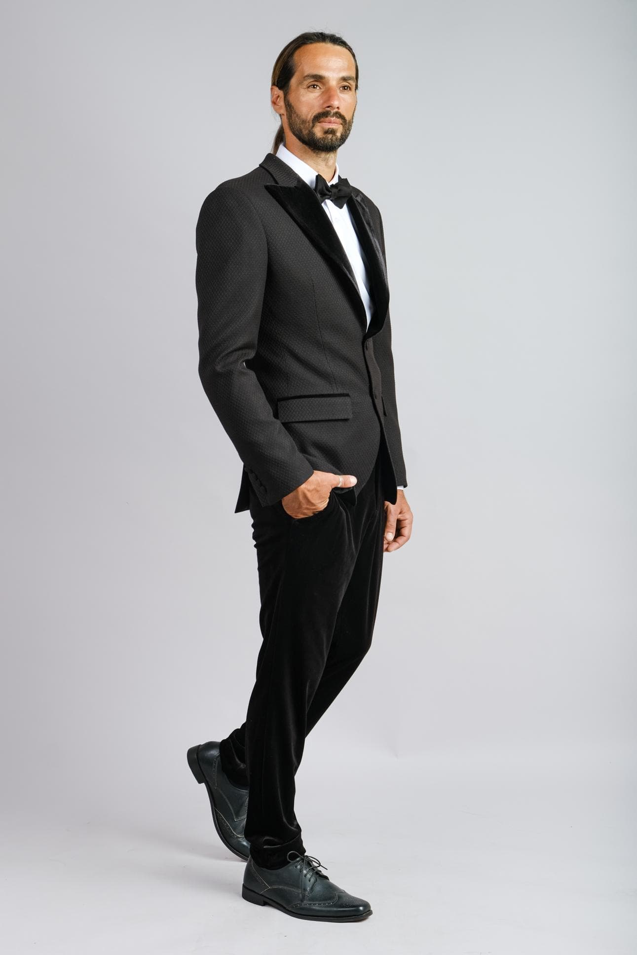 ELEGANT SLIM FIT BLACK TUXEDO 2-PIECE SUIT