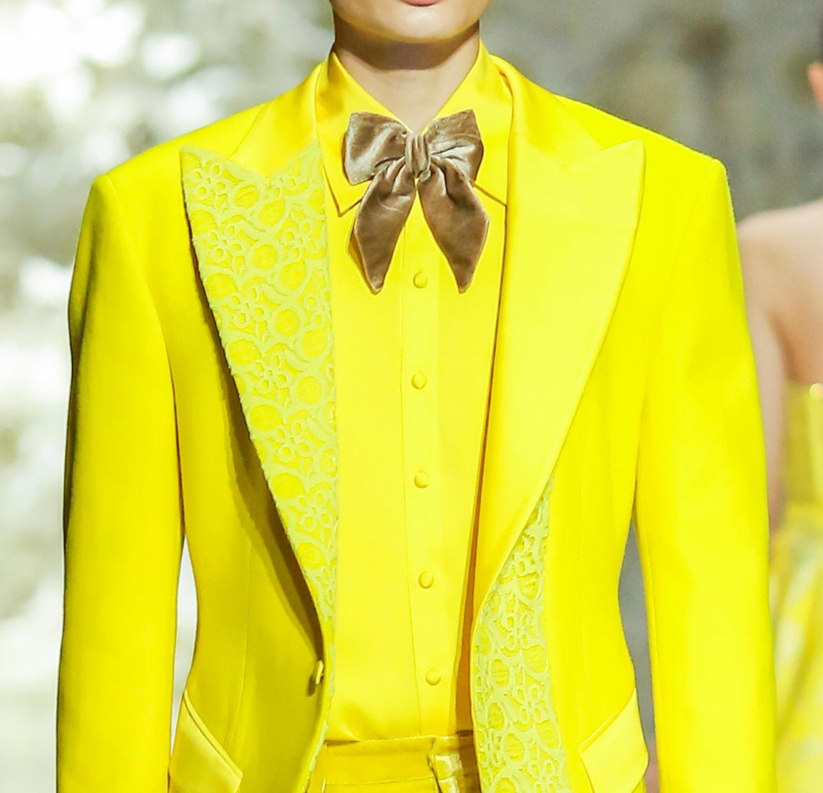 YELLOW SILK SHIRT WITH GOLDEN BOW 