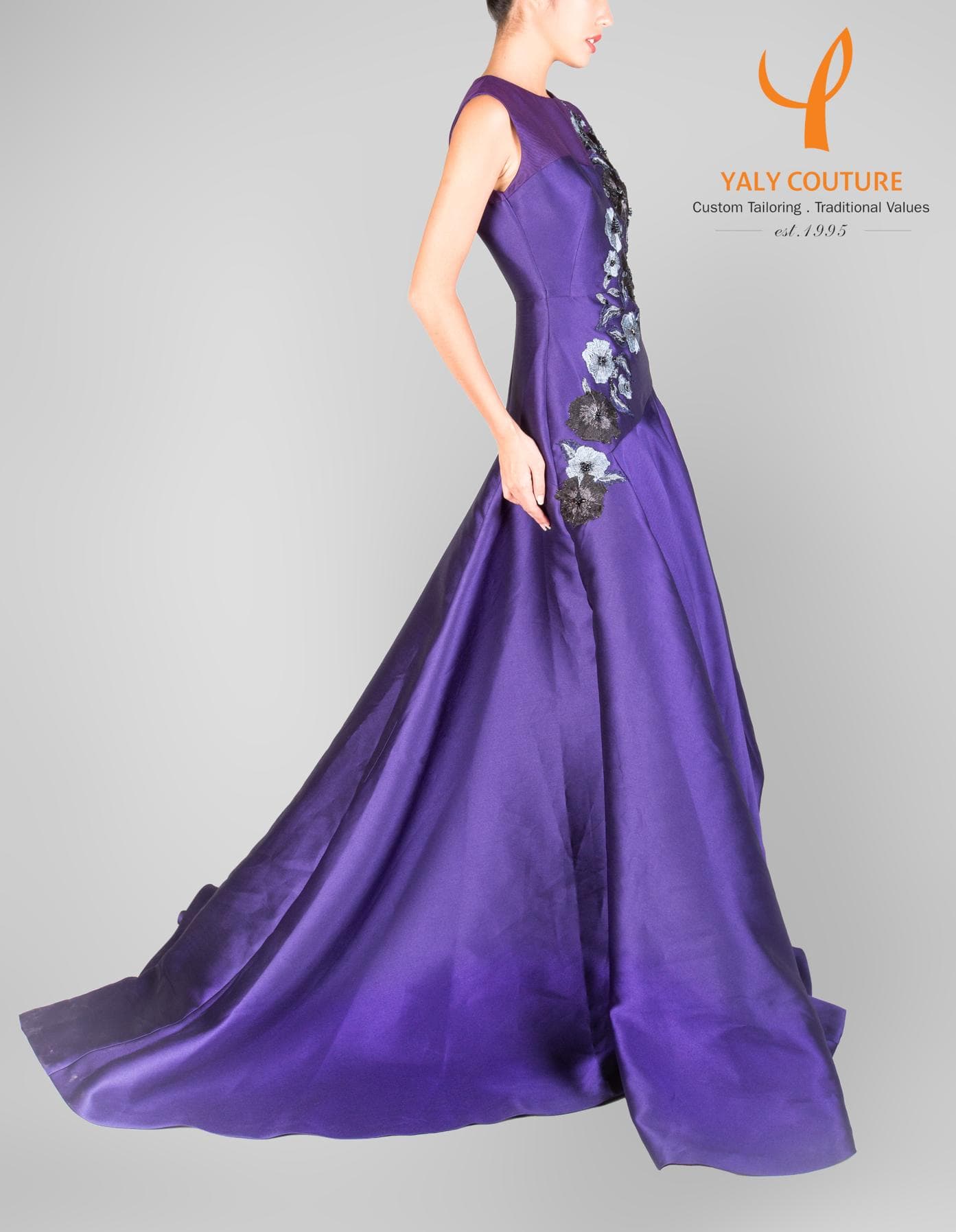 LUXURIOUS BLUE EVENING DRESS