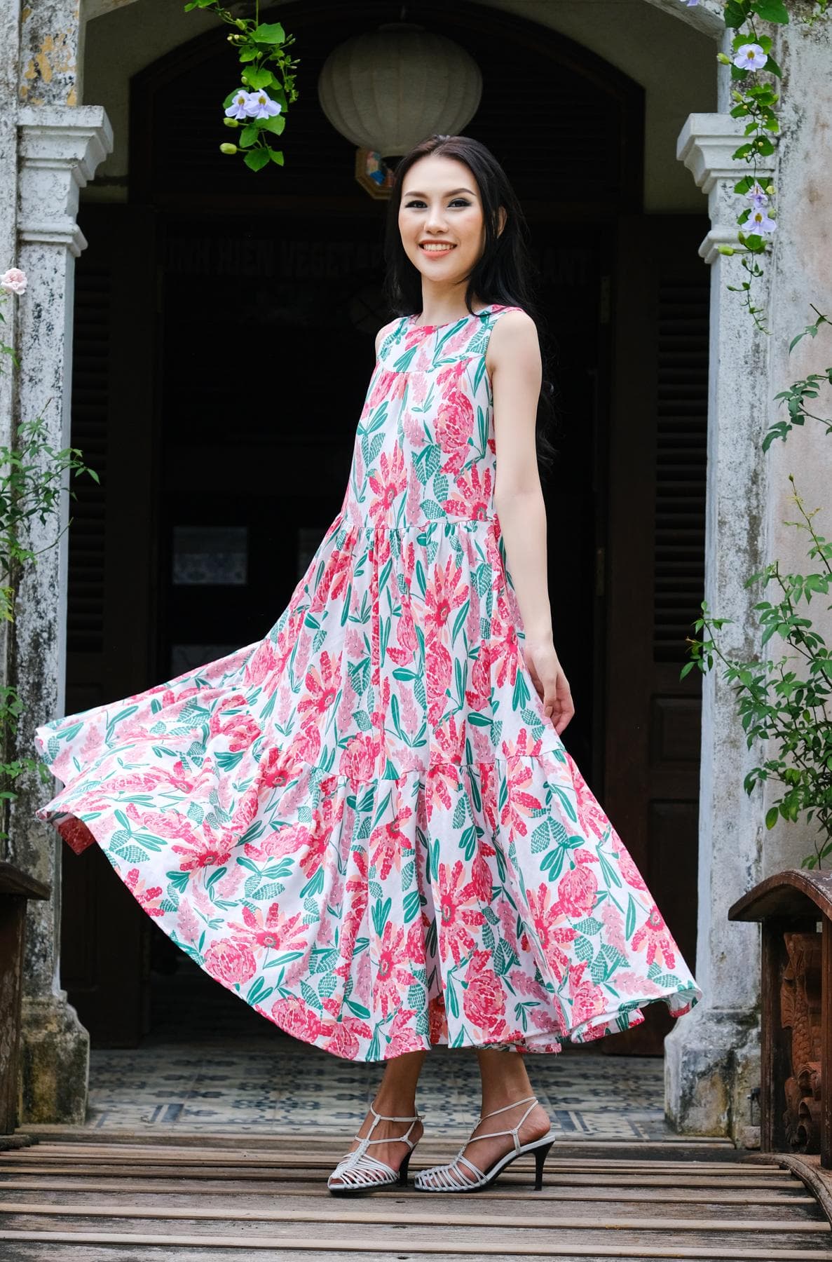 SLEEVELESS FLORAL MAXI LINEN DRESS