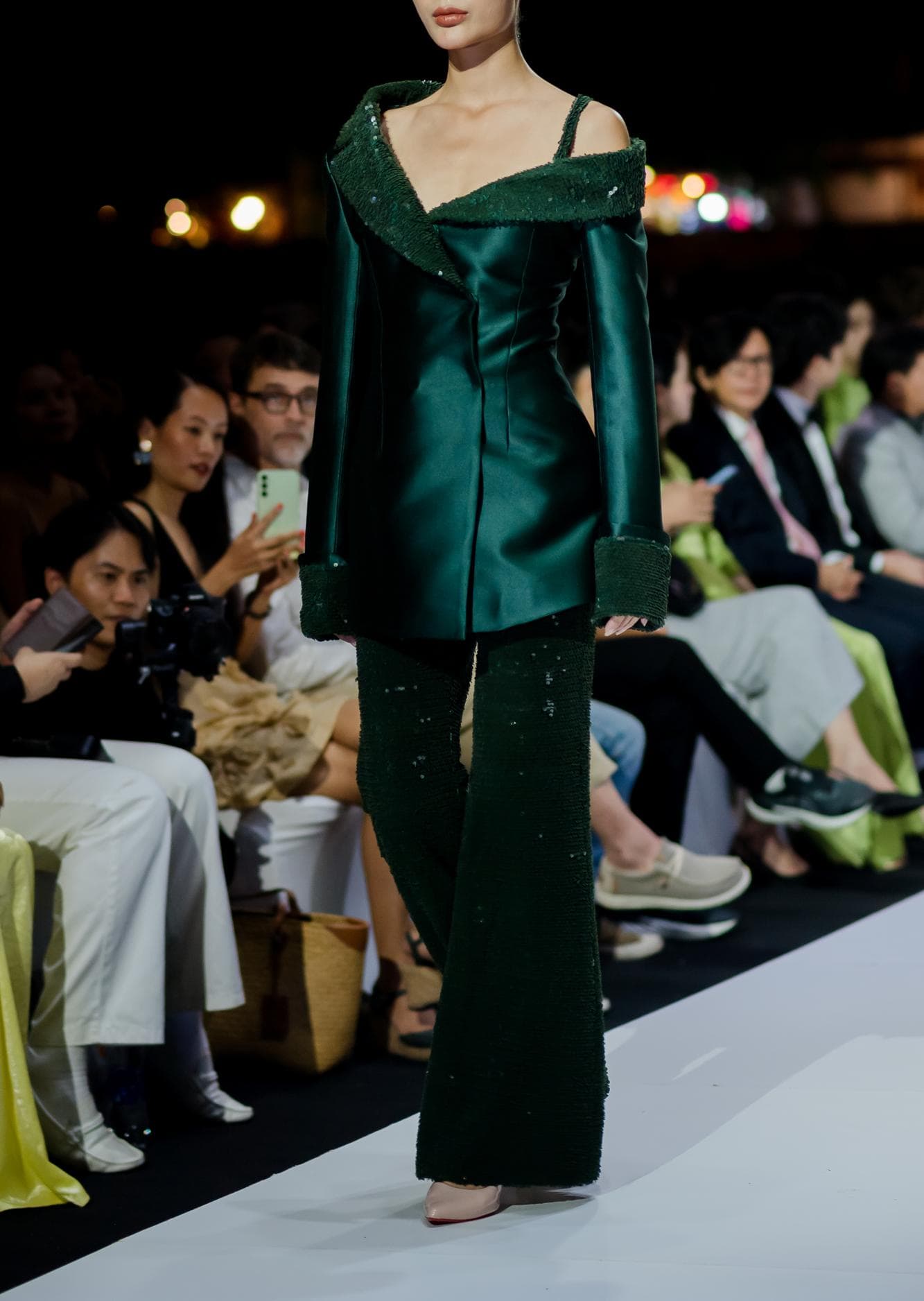 GREEN SEQUINED TROUSERS 