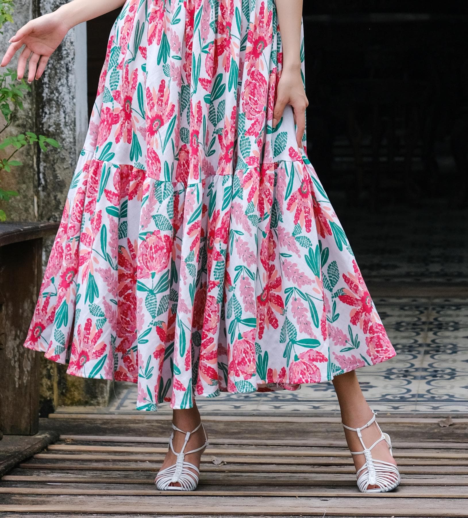 SLEEVELESS FLORAL MAXI LINEN DRESS