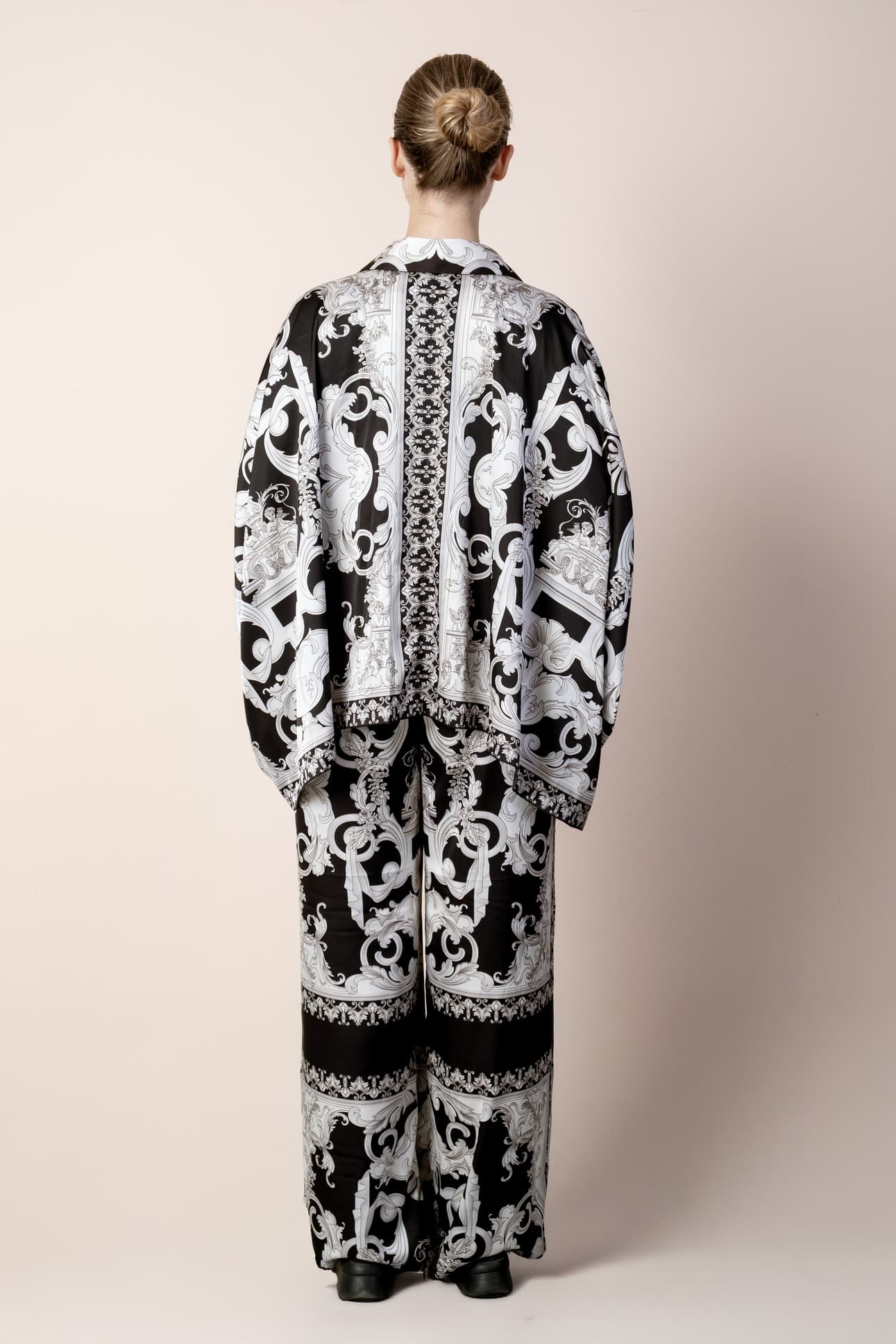 MIDNIGHT BAROQUE SET