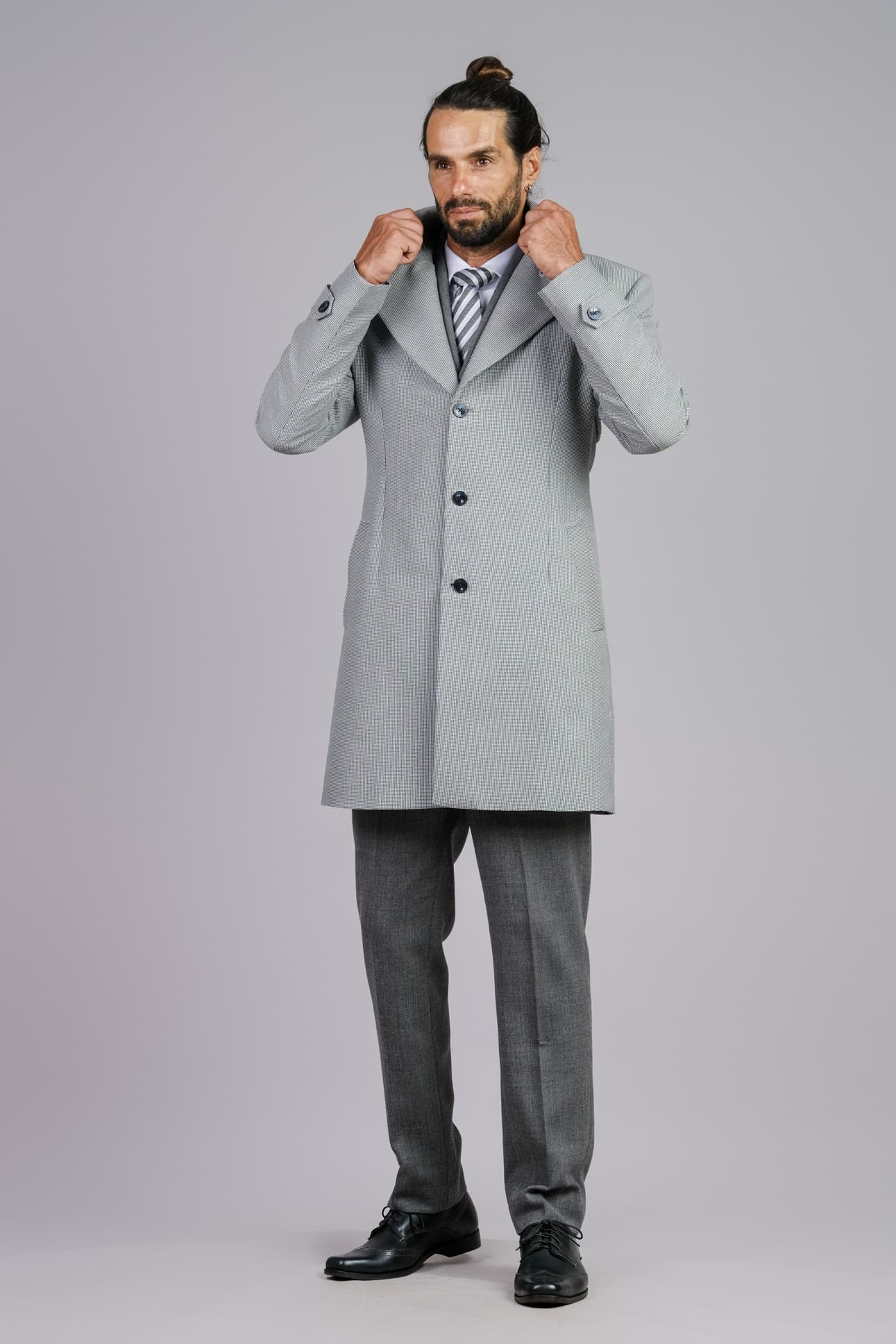 SILVER ESSENCE WOOL OVERCOAT