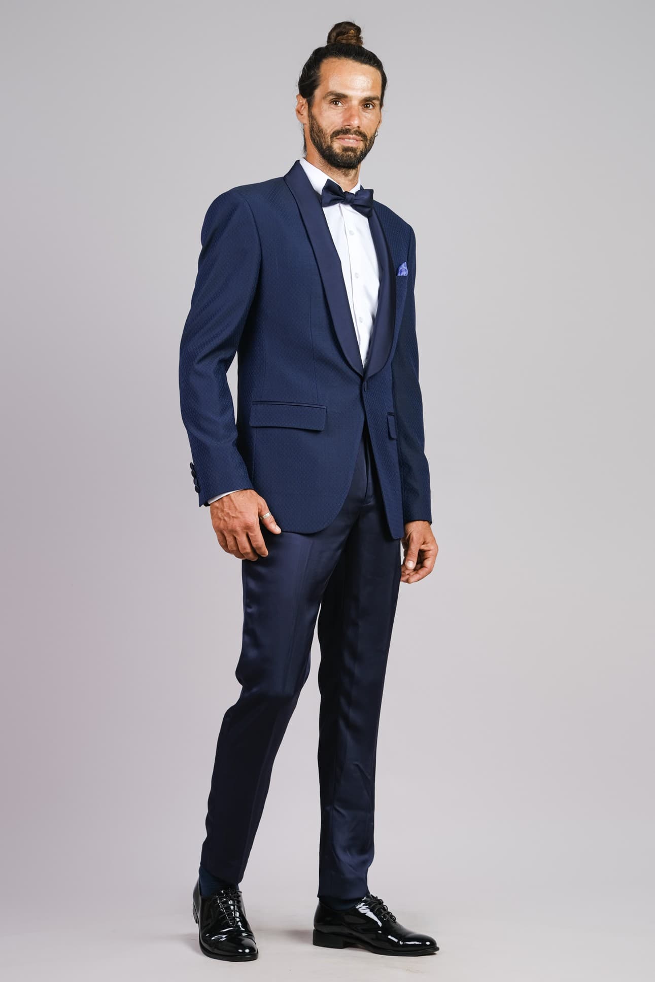 BỘ SUIT TUXEDO XANH CỔ BAU SAM