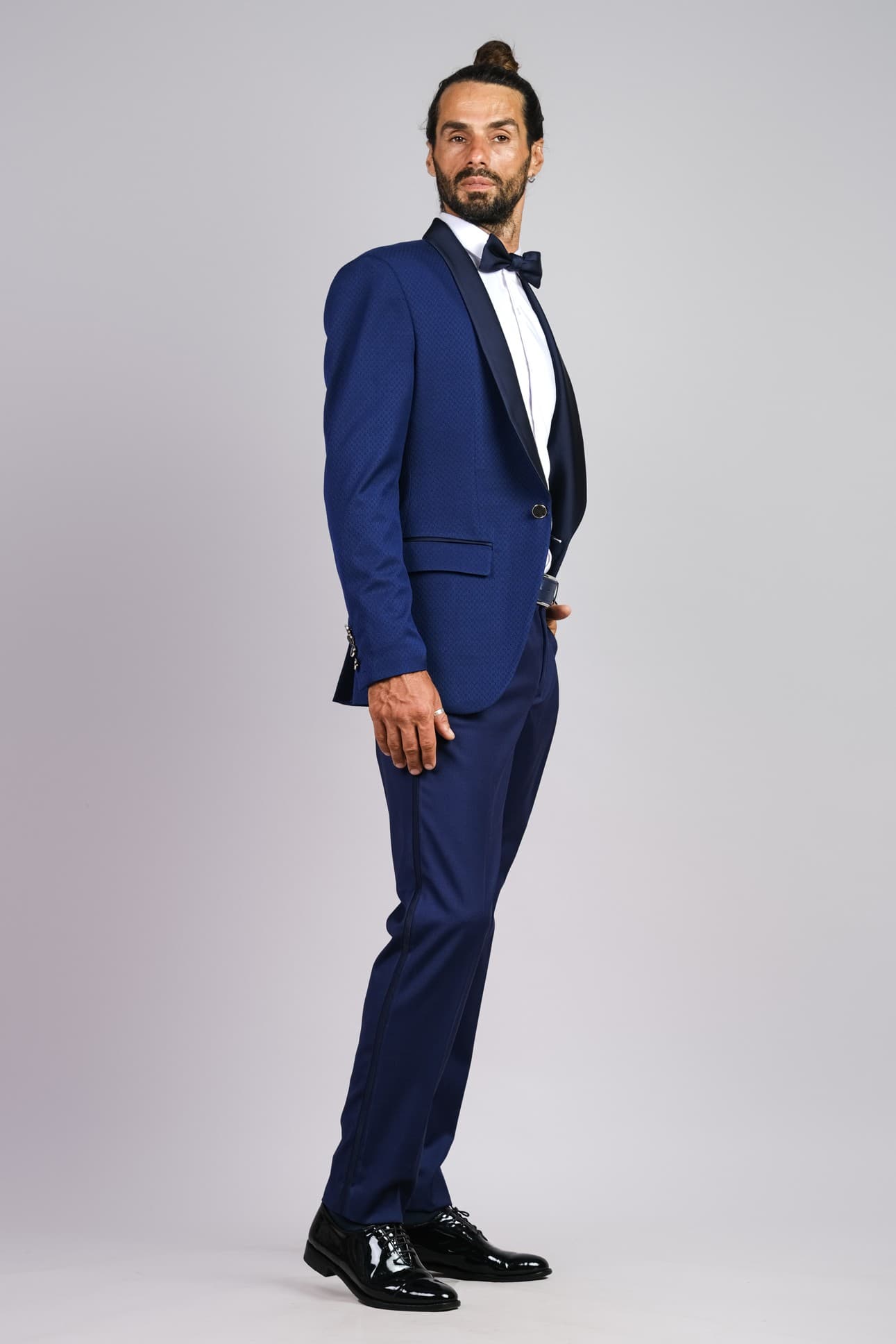 TWILIGHT AFFAIR SLIM-FIT 2-PIECE WOOL TUXEDO