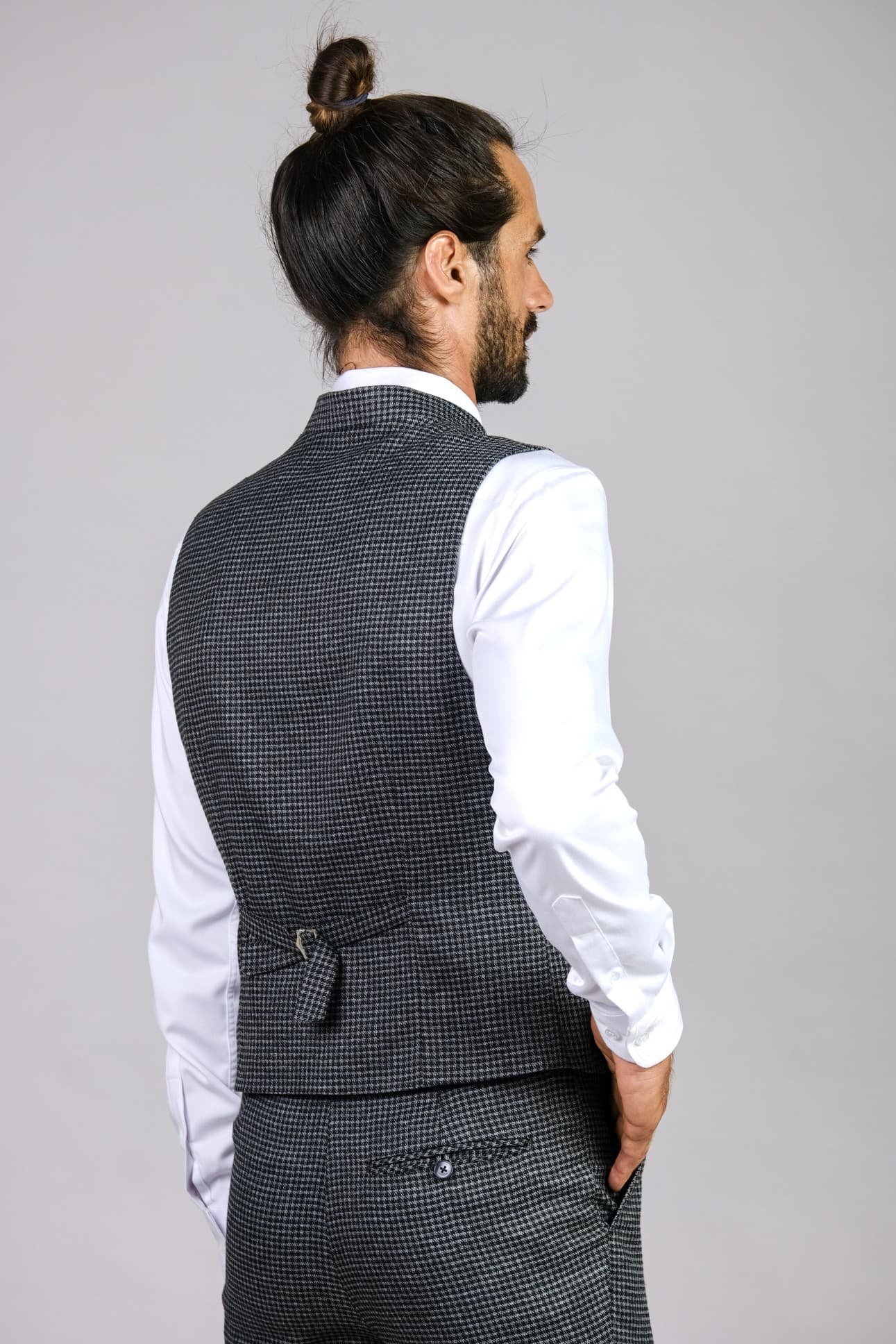 ELEGANT HOUNDSTOOTH MANDARIN WOOL WAISTCOAT 