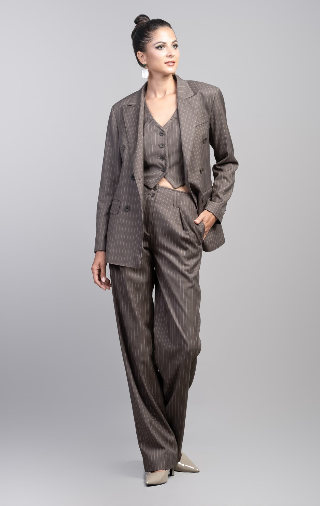 URBAN PINSTRIPES 3-PIECE SUIT