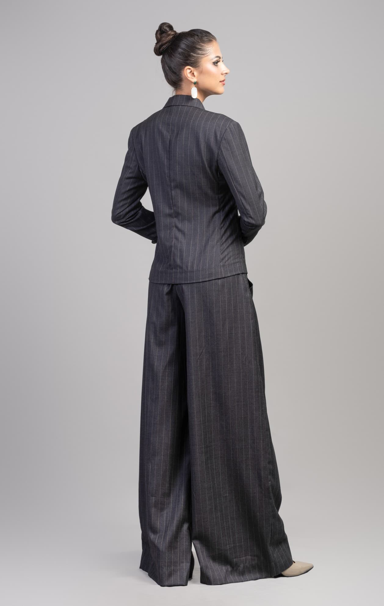 MIDNIGHT PINSTRIPES 2-PIECE SUIT