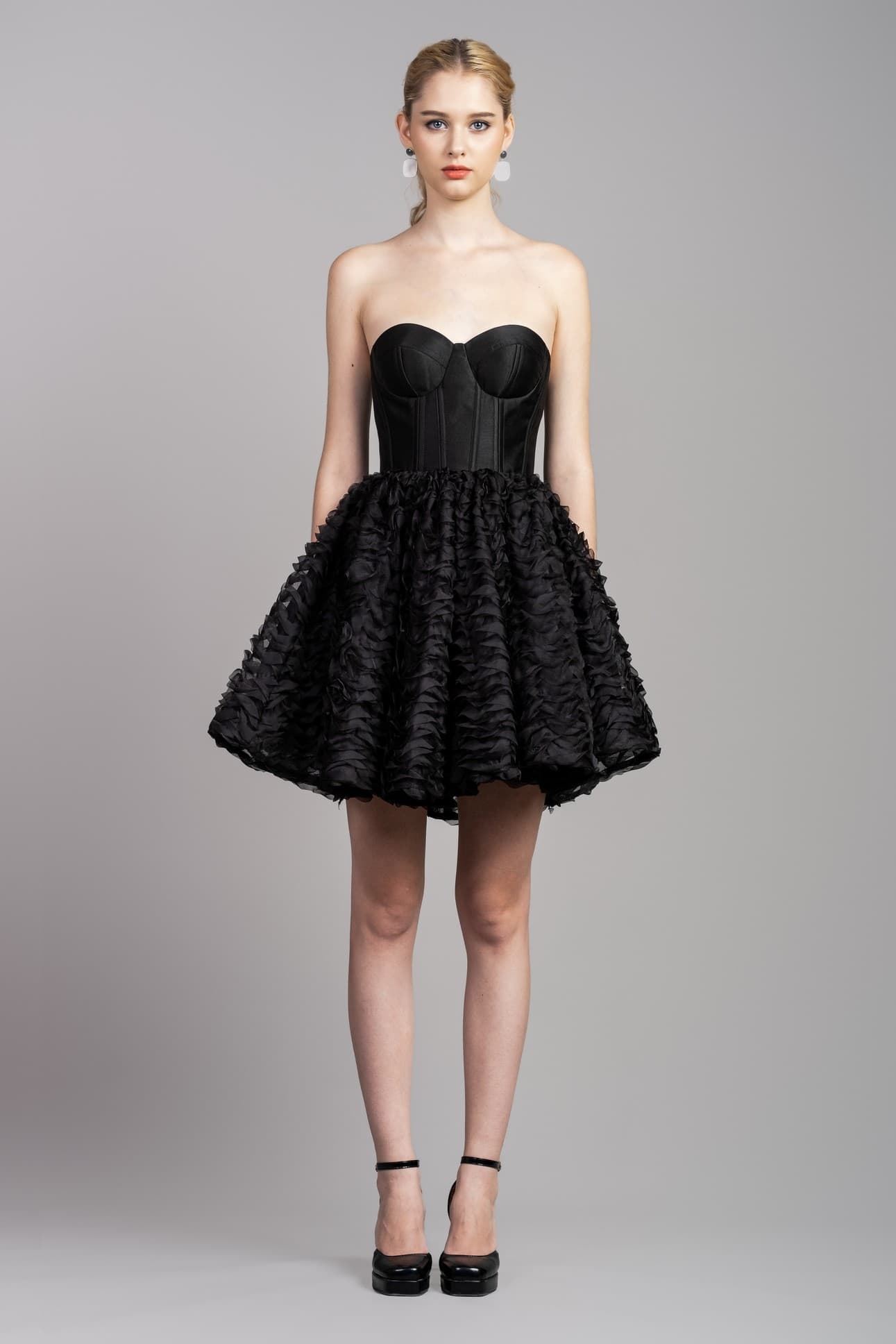 ĐẦM GẤM CORSET CÚP NGỰC VẠT XÒE