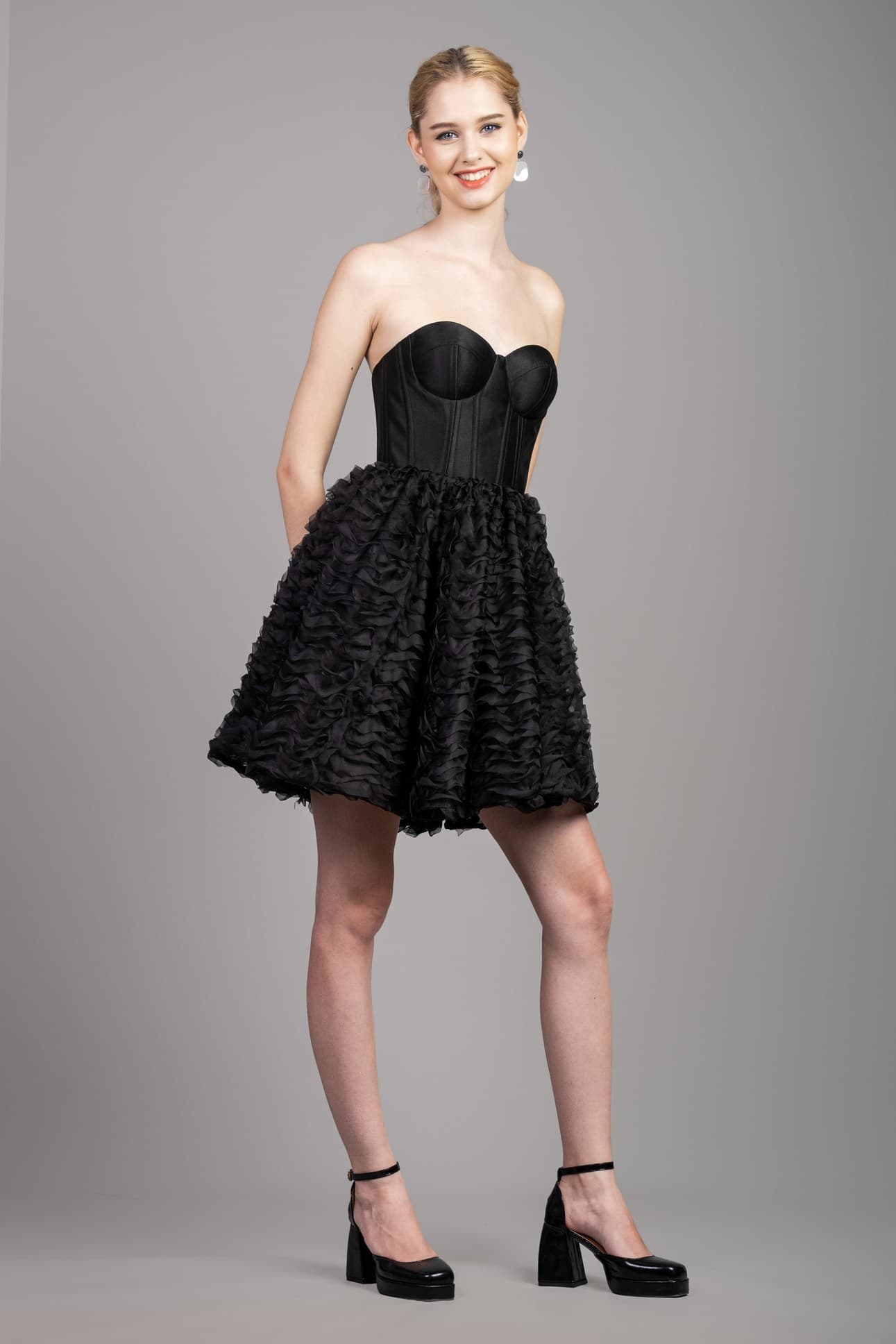 ĐẦM GẤM CORSET CÚP NGỰC VẠT XÒE