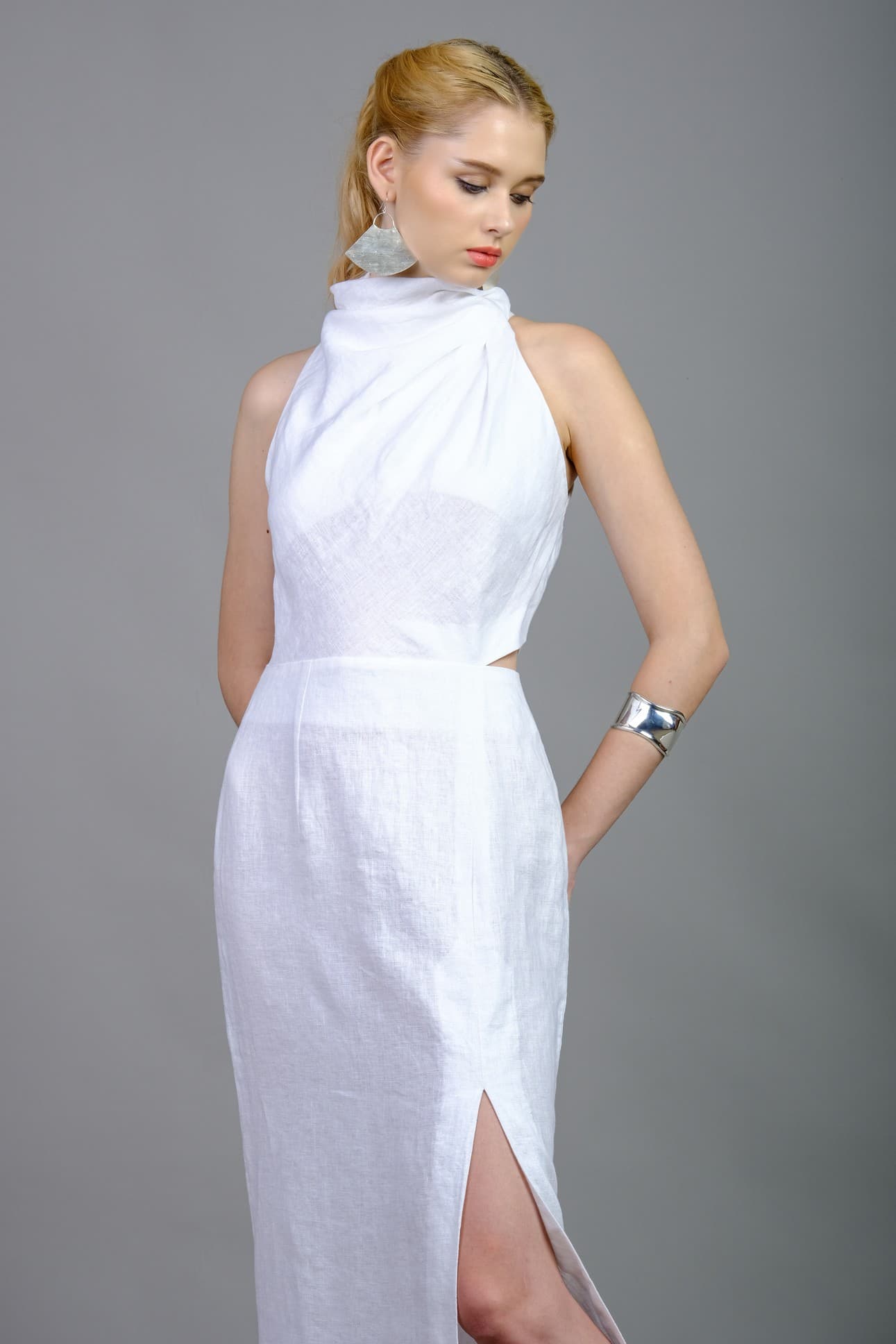 ĐẦM LINEN CỔ BẺ XẾP ĐỖ DUYÊN DÁNG