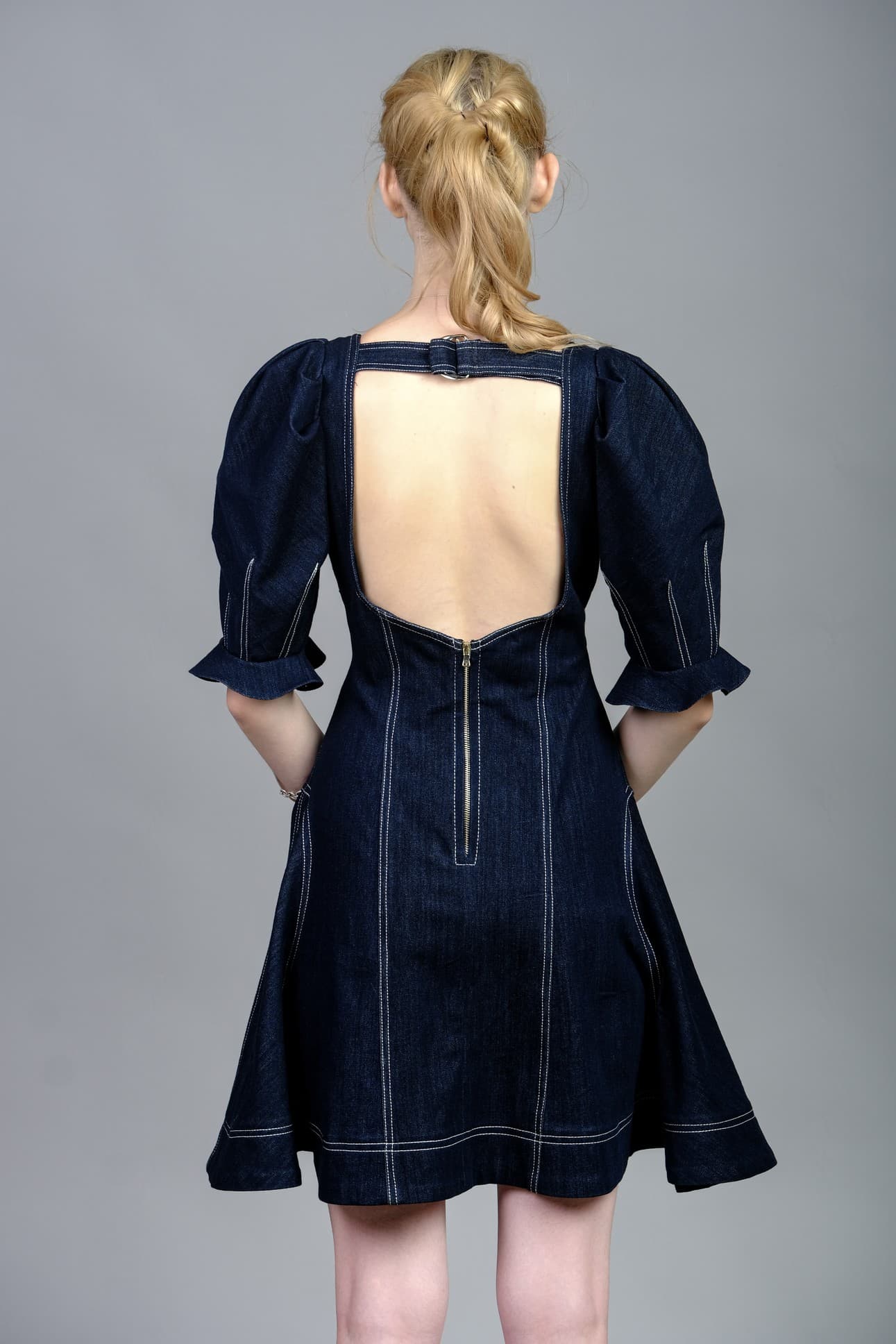 ĐẦM JEANS NÚT TRƯỚC TAY PHỒNG