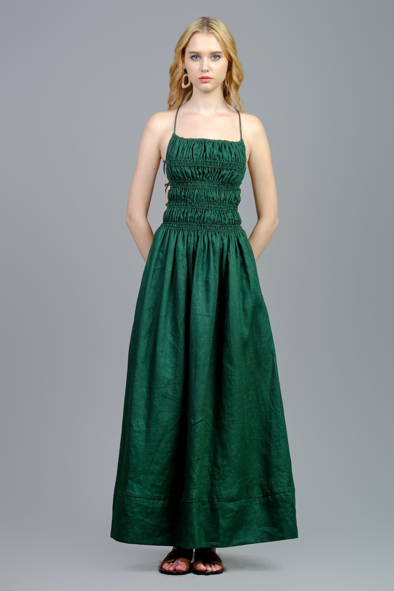 ĐẦM LINEN XANH NHÍU NGỰC VÀ EO