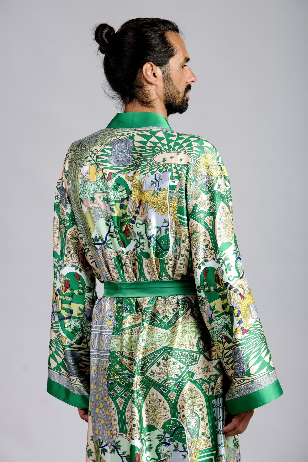 KIMONO VẢI LỤA PHA HỌA TIẾT SANG TRỌNG