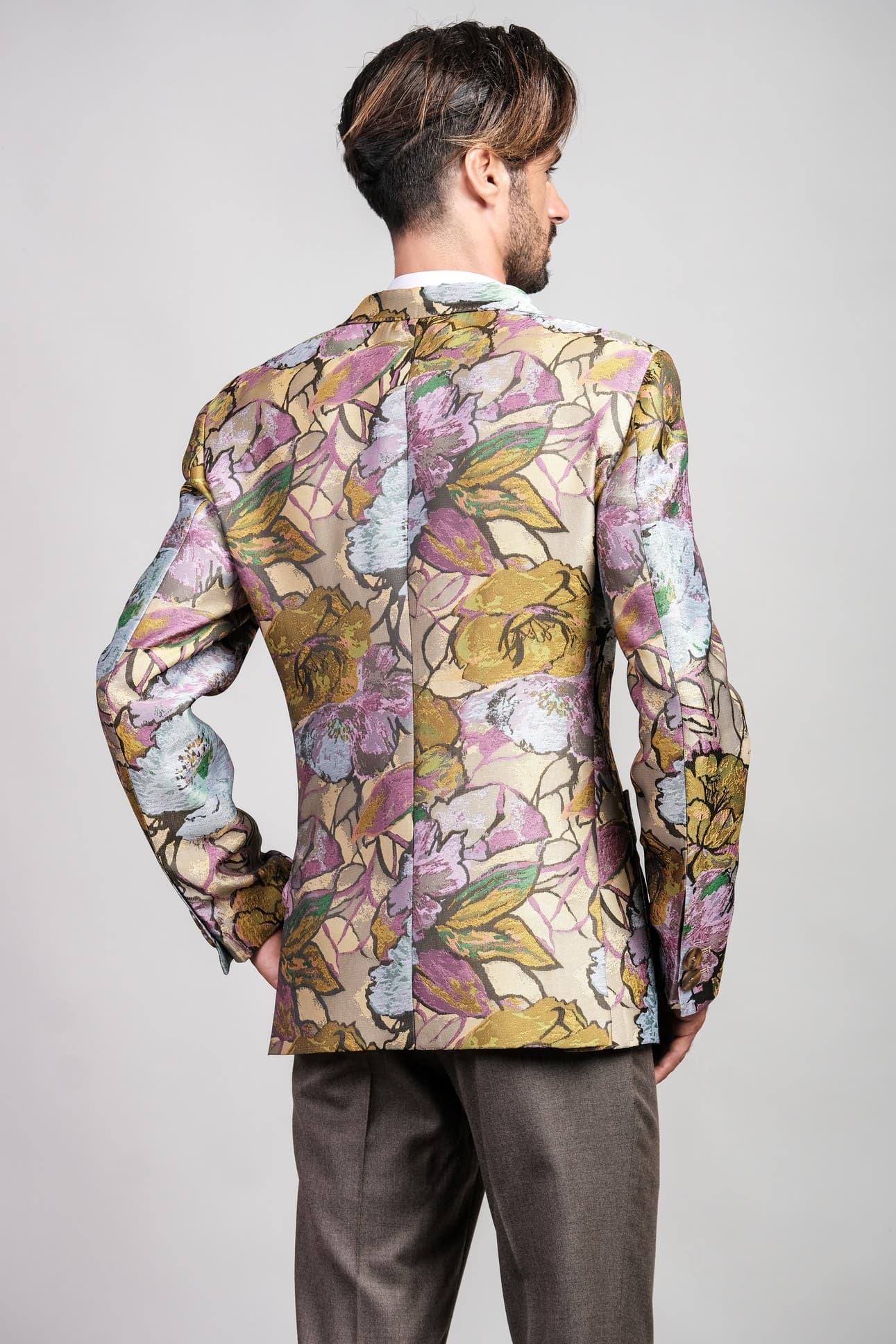JACKET GẤM HỌA TIẾT VÀ QUẦN Ý 
