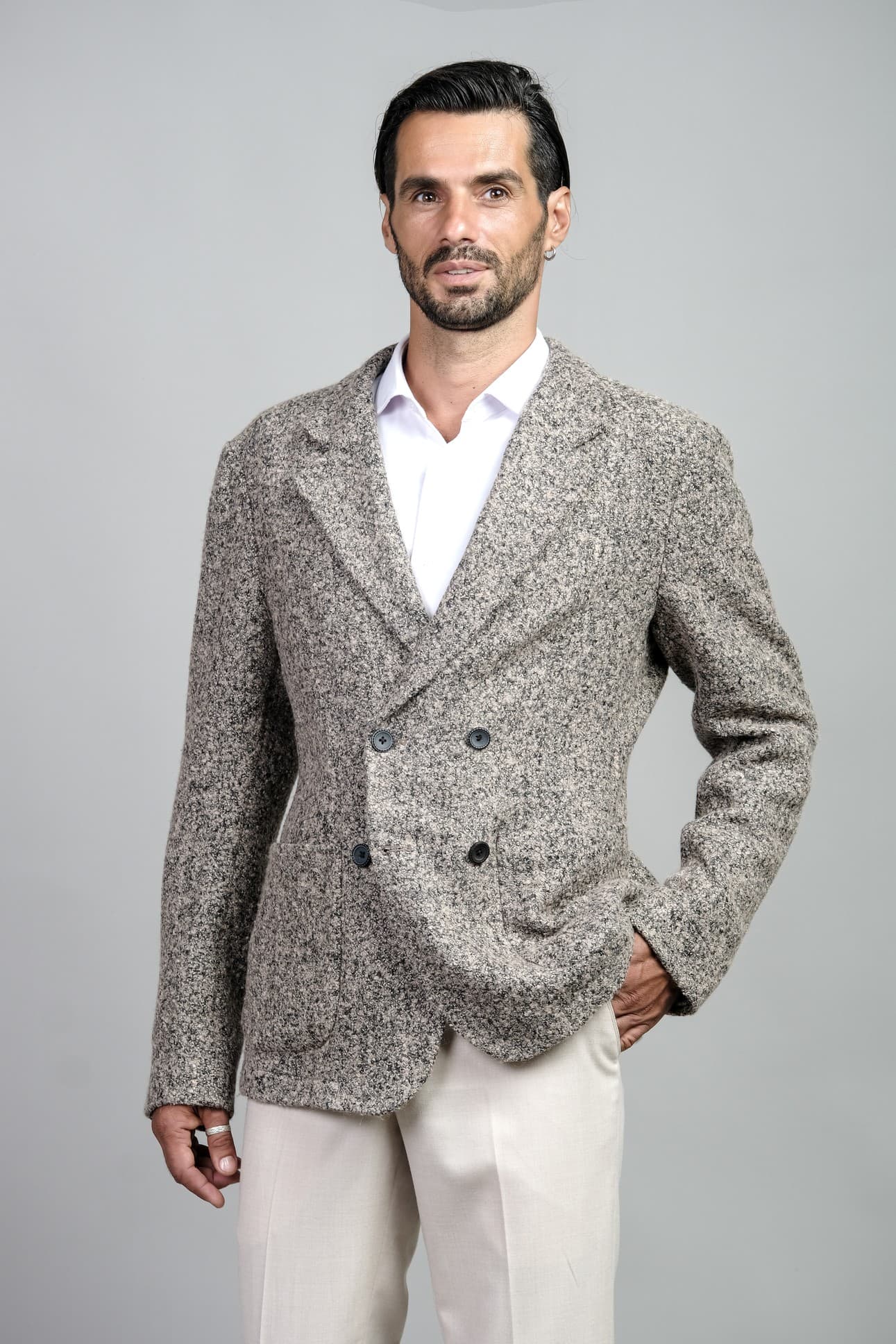JACKET DẠ XÁM CHOÀNG QUA