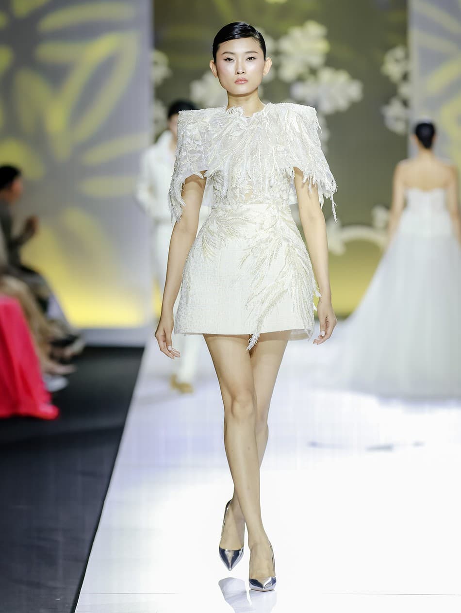 ĐẦM LƯỚI PHỐI DẠ TWEED ĐÍNH REN.