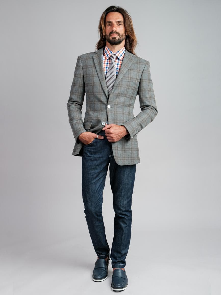 CASUAL CHECK JACKET & BLUE JEANS WITH STITCHING