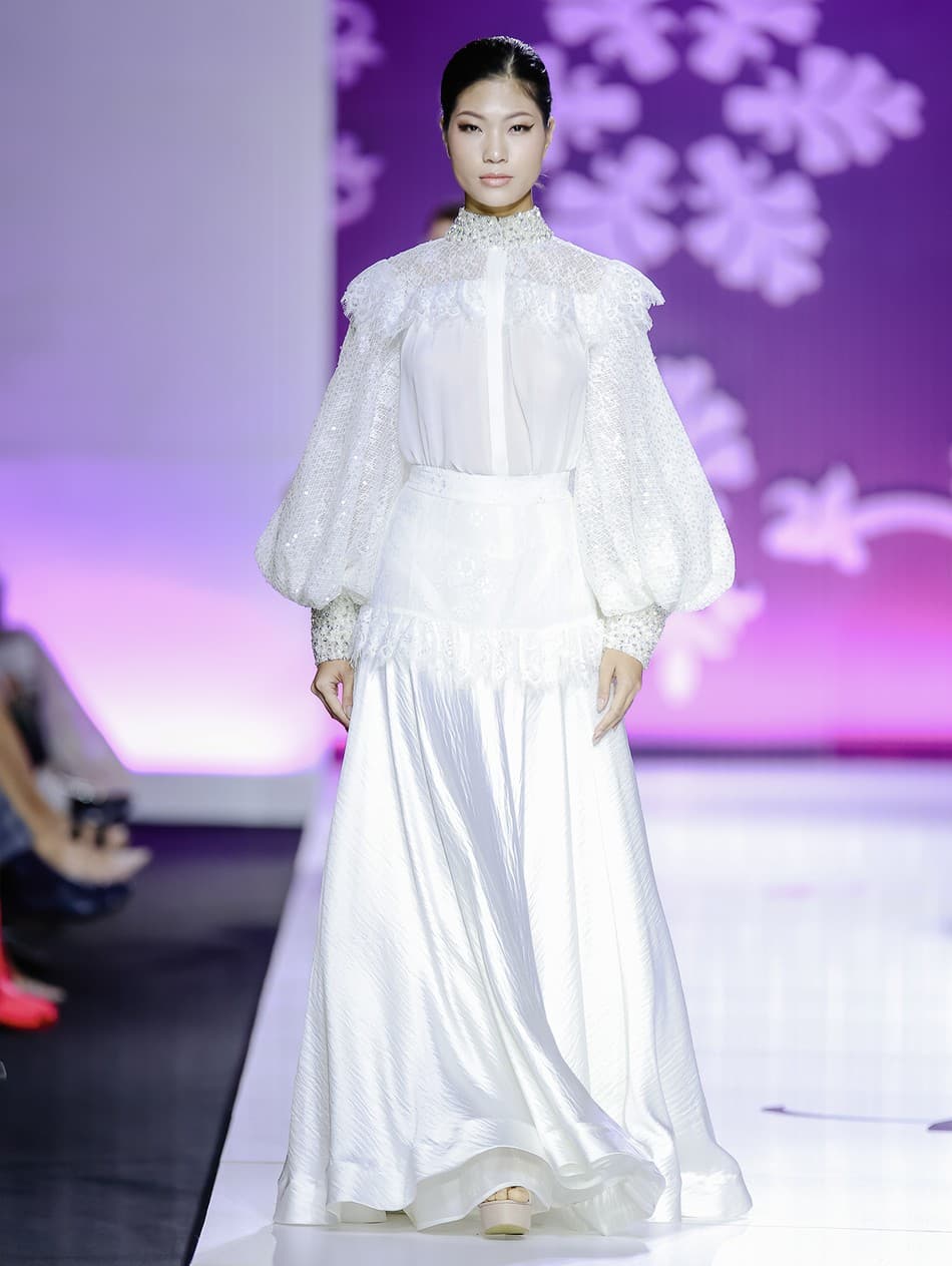 ETERNAL POISE SKIRT