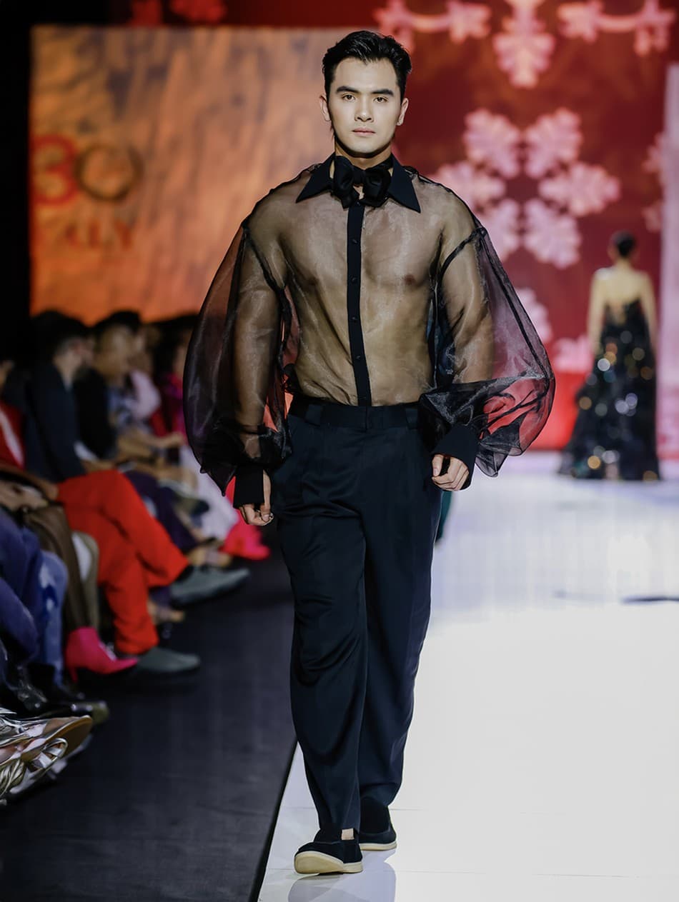 QUẦN TÂY ĐEN DÁNG SUÔNG.
