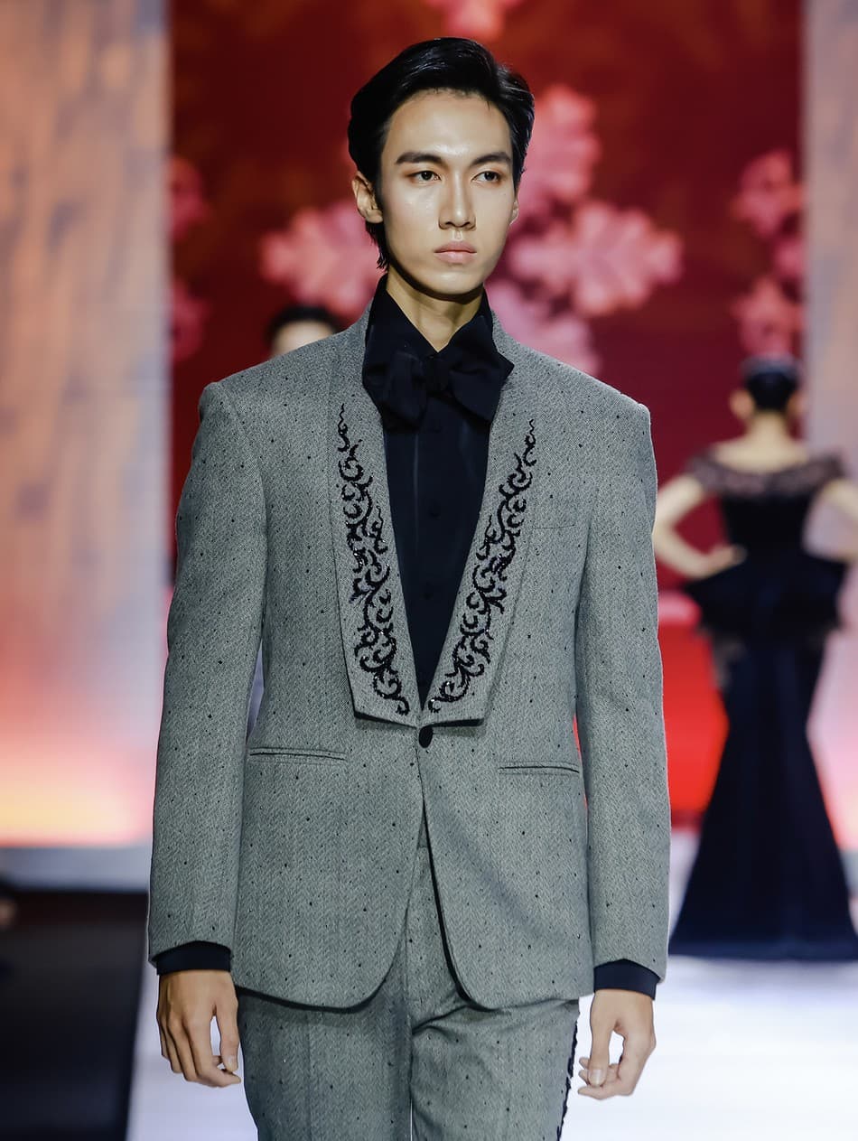 REFINED ARABESQUE SHIRT