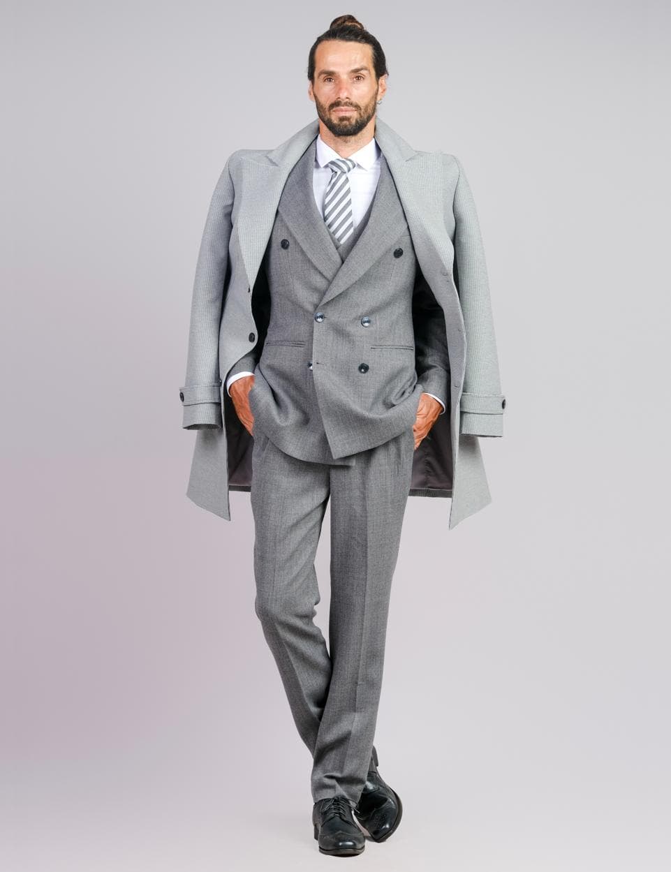 SILVER ESSENCE PREMIUM WOOL 3-PIECE SUIT & WOOL OVERCOAT 