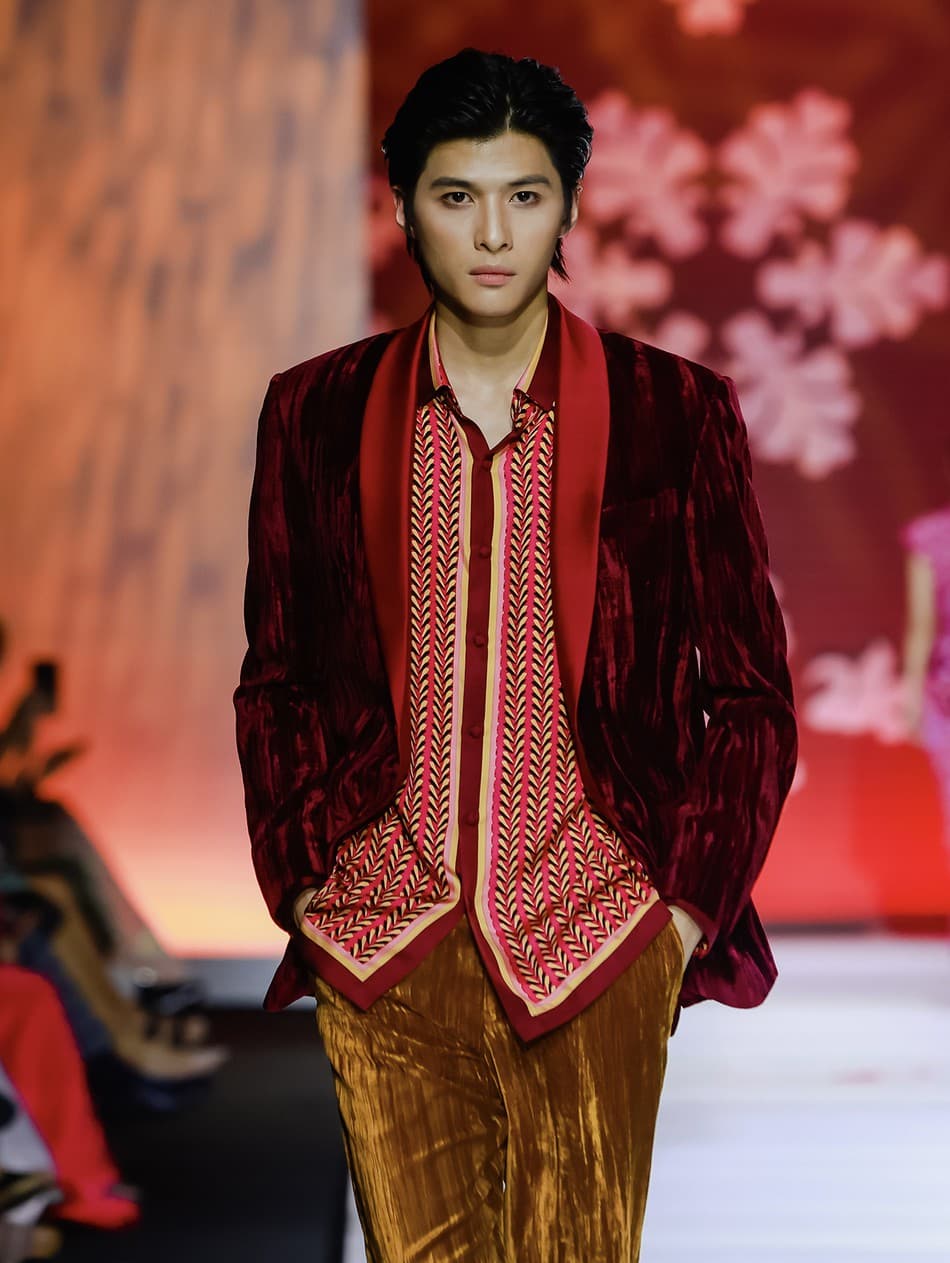 JACKET NHUNG ĐỎ CỔ BAU SAM.
