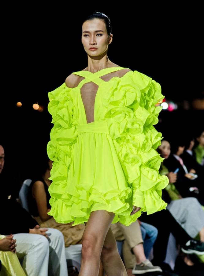 LIME GREEN SHORT DRESS 