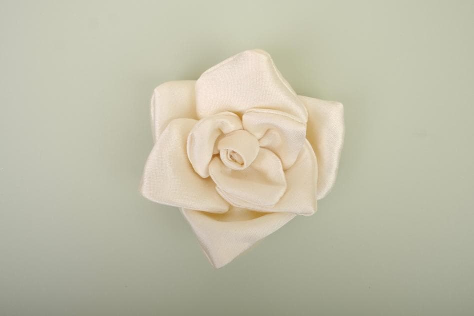 HAND-CRAFTED BROCADE ROSE PETALS