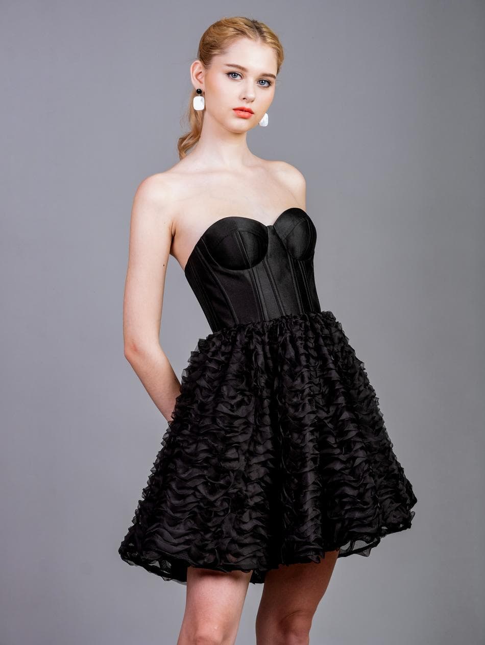 ĐẦM GẤM CORSET CÚP NGỰC VẠT XÒE