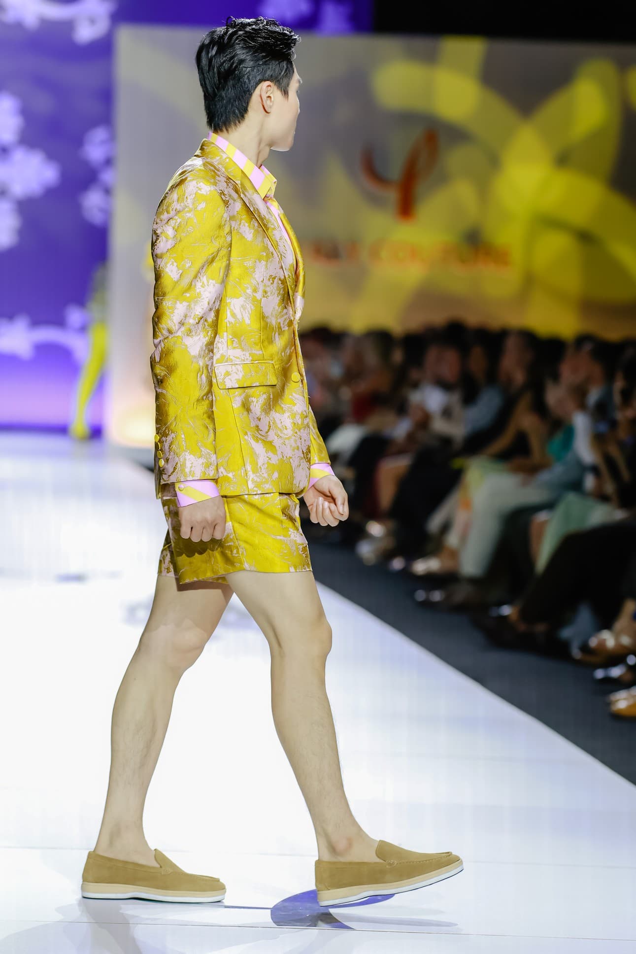 SUNLIT ROYALE SHORT