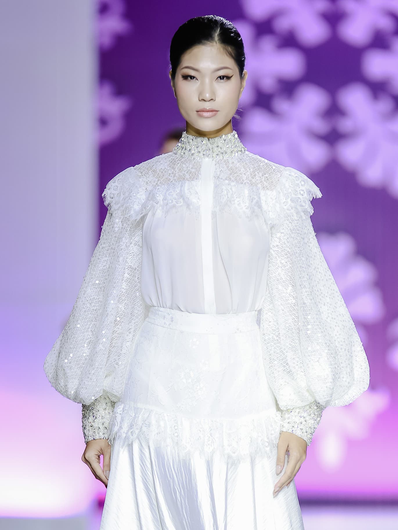 ETERNAL POISE BLOUSE