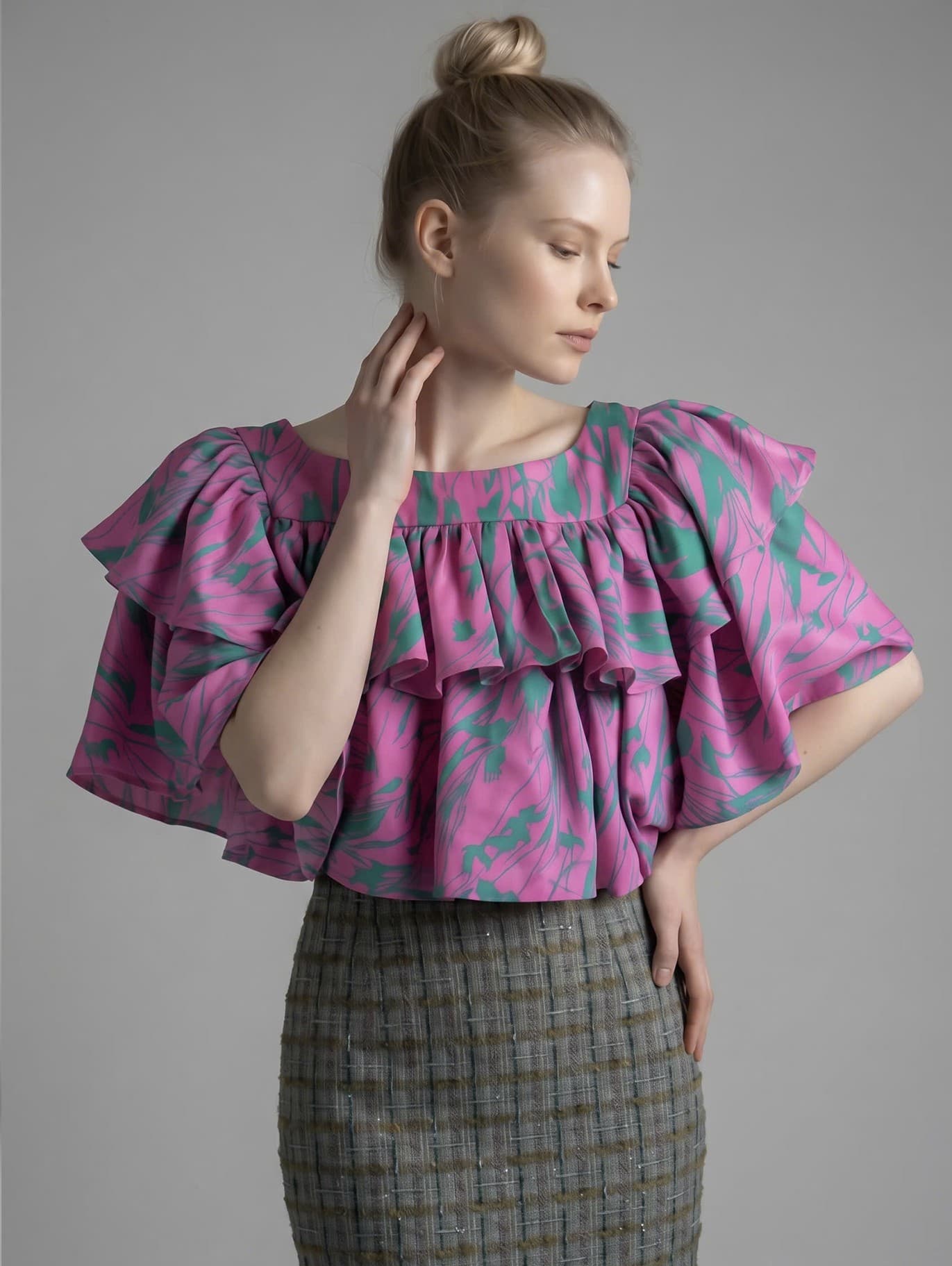 ORGANZA RUFFLE TOP