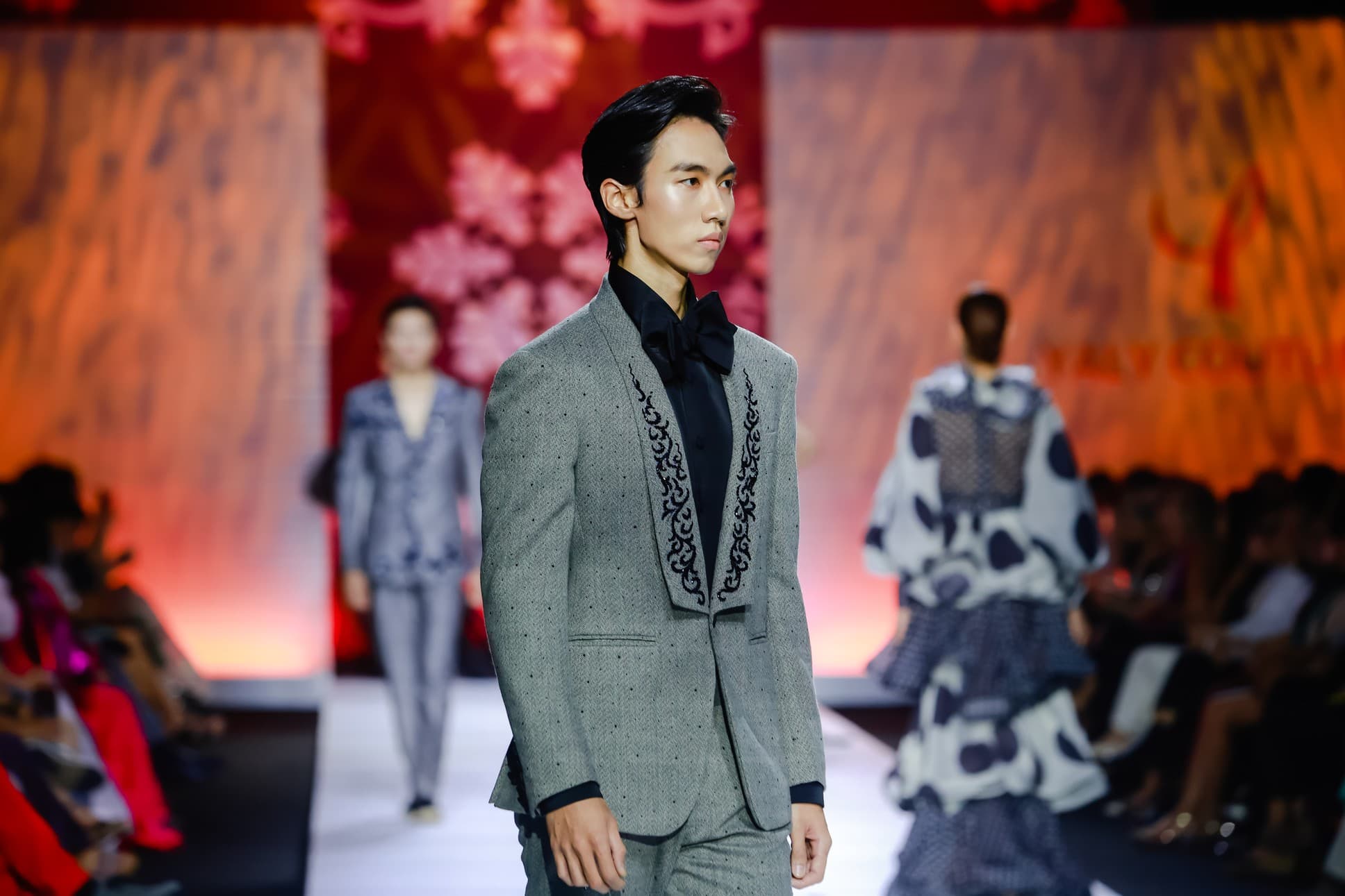 REFINED ARABESQUE JACKET