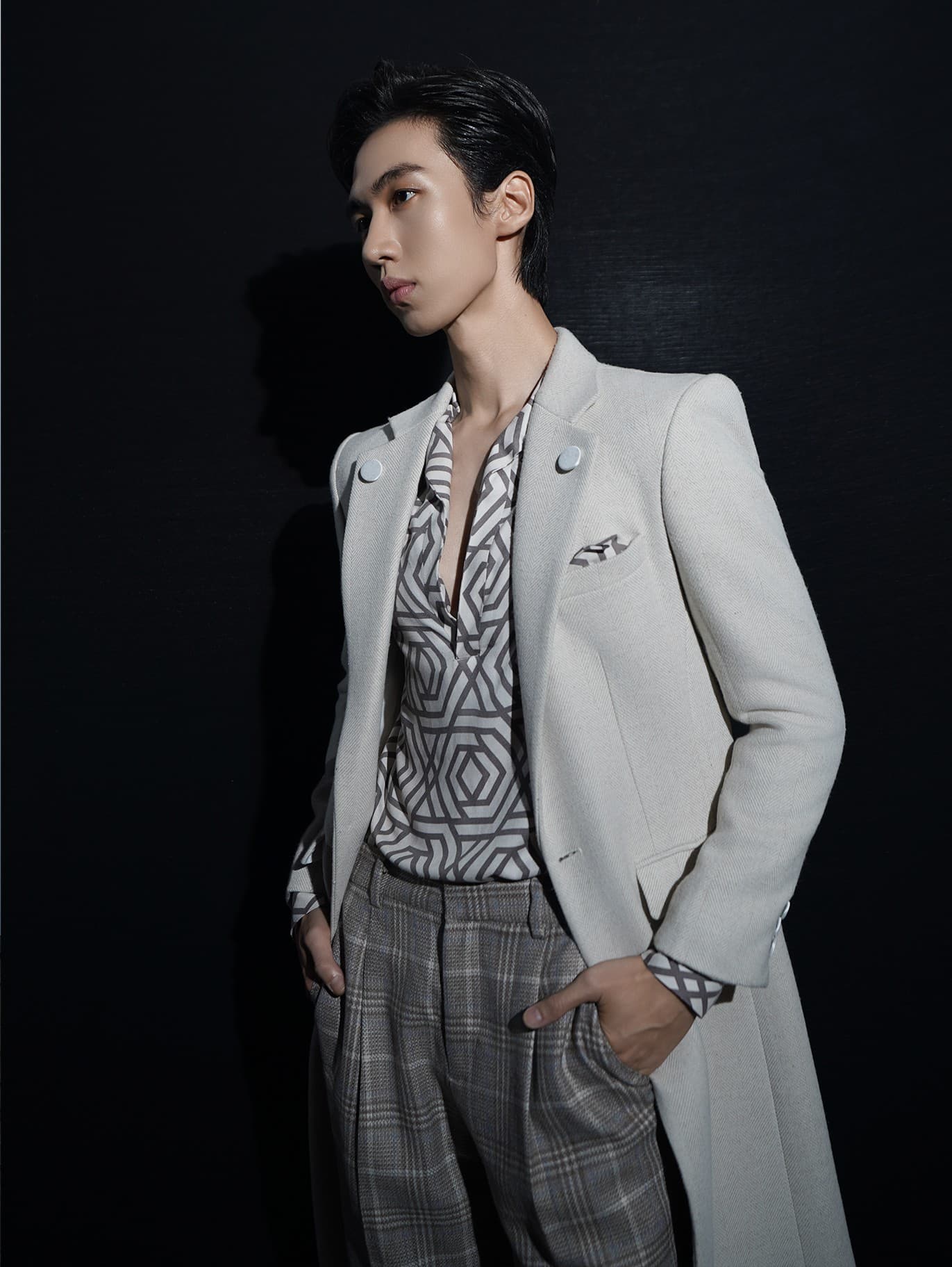 MODERN HEIR COAT
