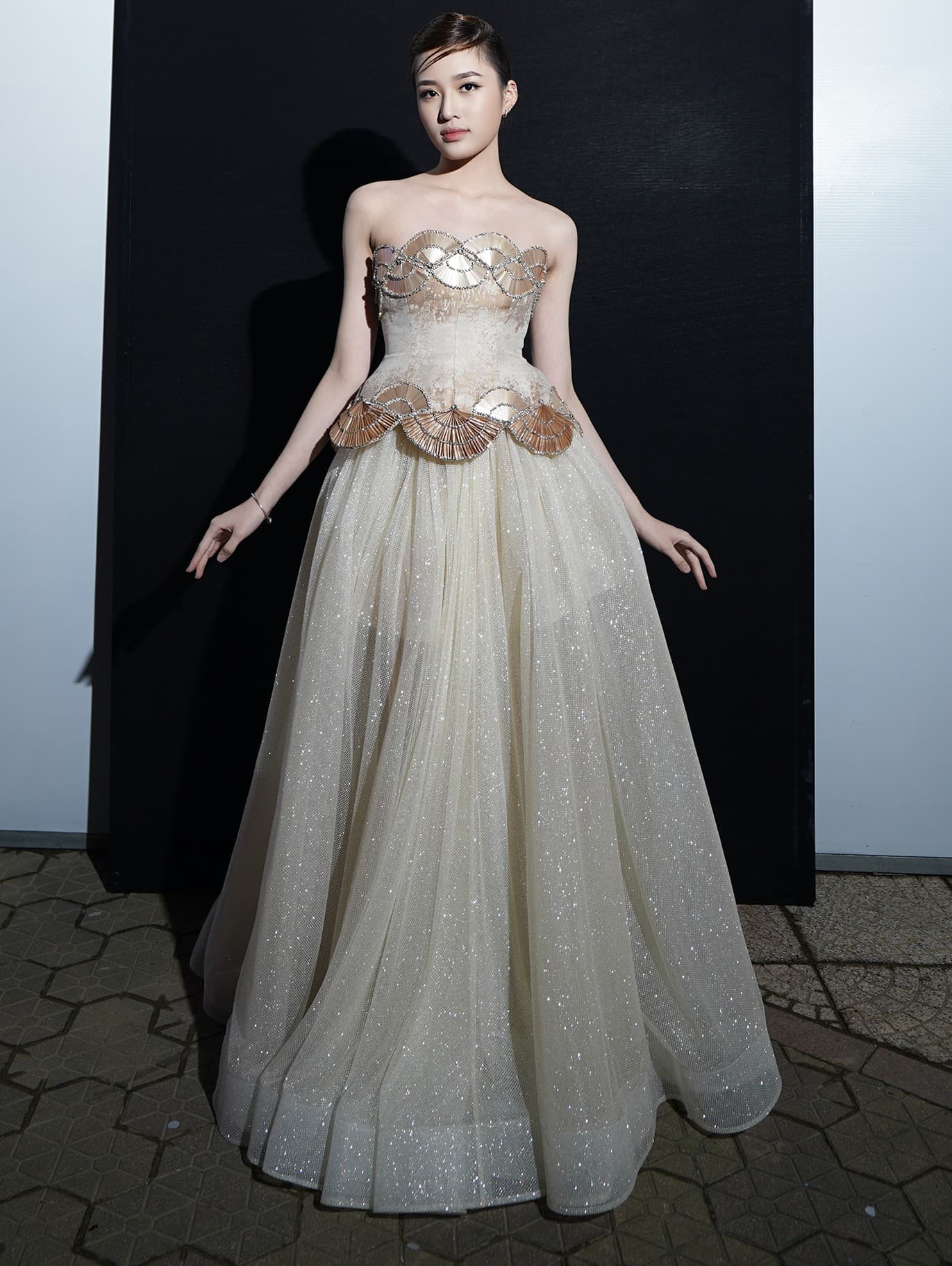 GILDED SERENITY SKIRT